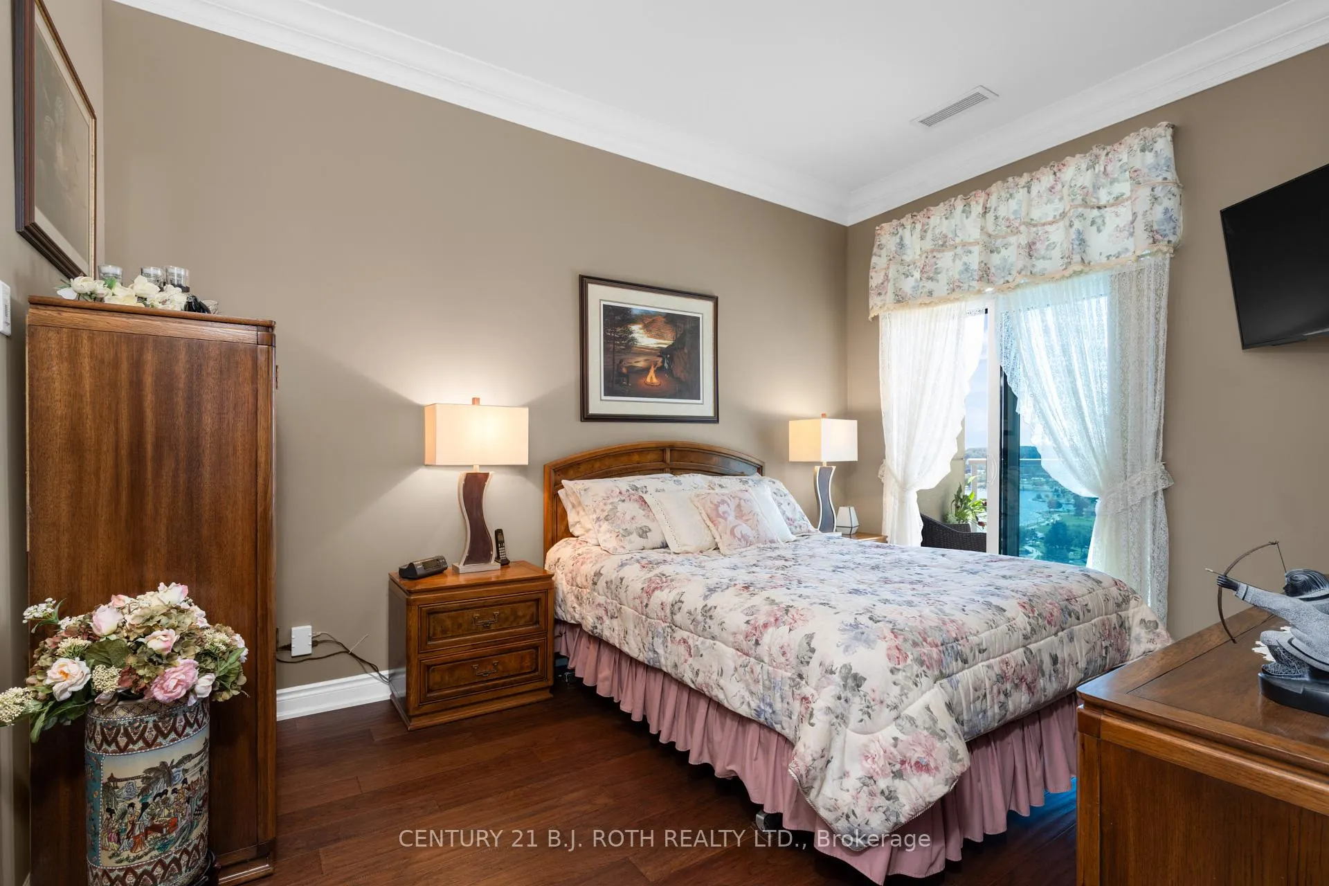 Photo 17 of Unit PH09, 37 Ellen Street, Barrie, Lakeshore — HOMEH
