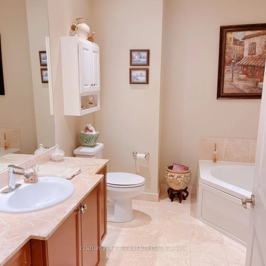 Photo 20 of Unit PH09, 37 Ellen Street, Barrie, Lakeshore — HOMEH