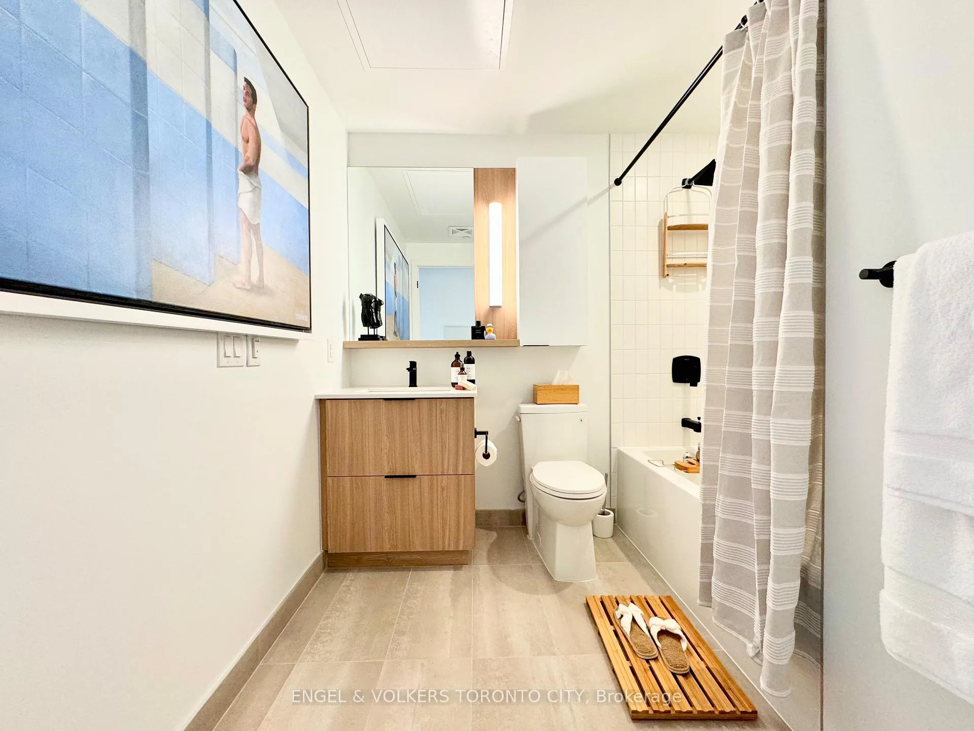 Photo 17 of Unit 514, 5 Defries Street, Toronto, Regent Park — HOMEH