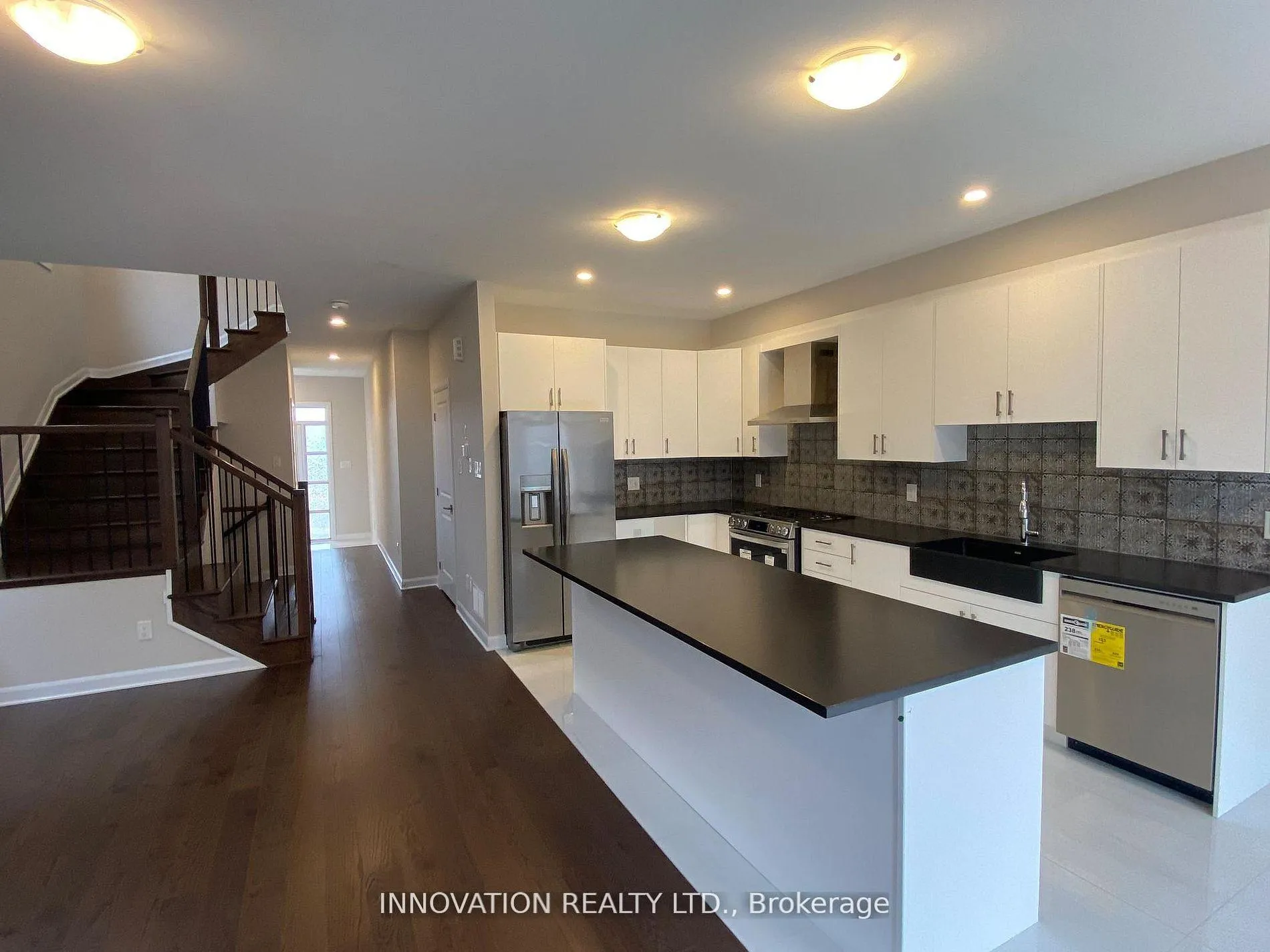 Photo 15 of 213 Invention Boulevard, Ottawa, Kanata - Morgan's Grant/South March — HOMEH