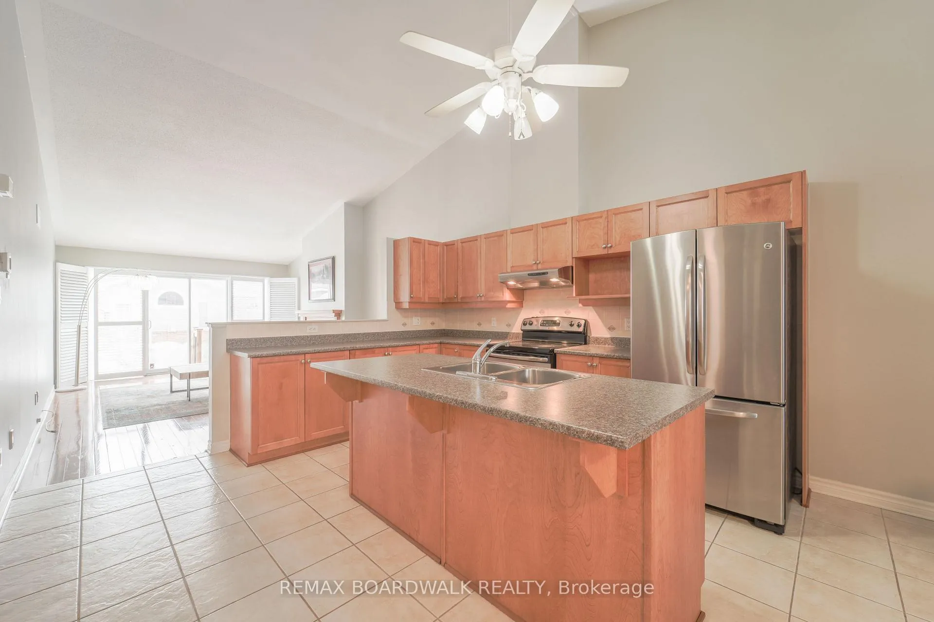 Photo 12 of 57 Nighthawk Crescent, Ottawa, Kanata - Bridlewood — HOMEH