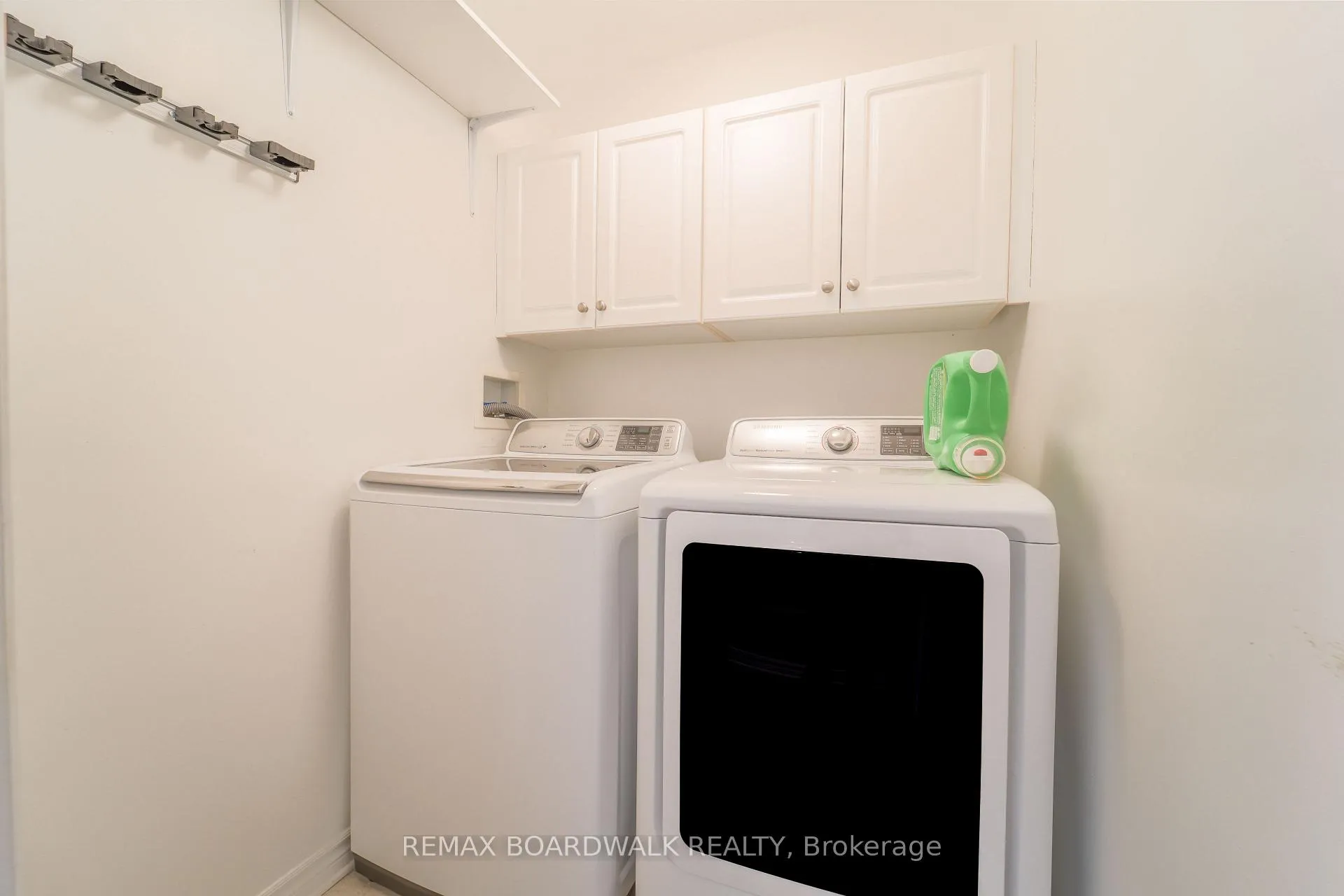 Photo 18 of 57 Nighthawk Crescent, Ottawa, Kanata - Bridlewood — HOMEH