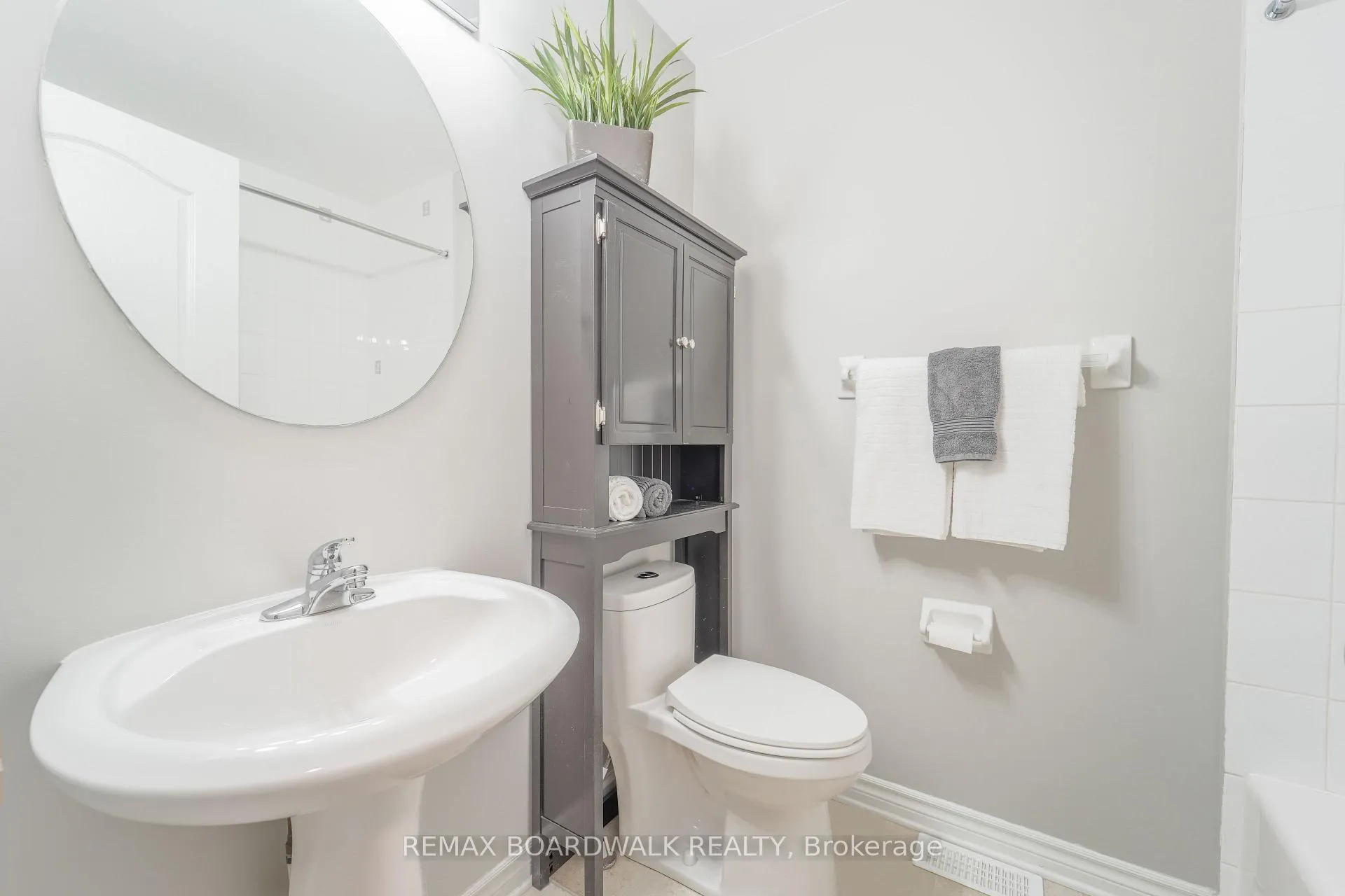 Photo 19 of 57 Nighthawk Crescent, Ottawa, Kanata - Bridlewood — HOMEH