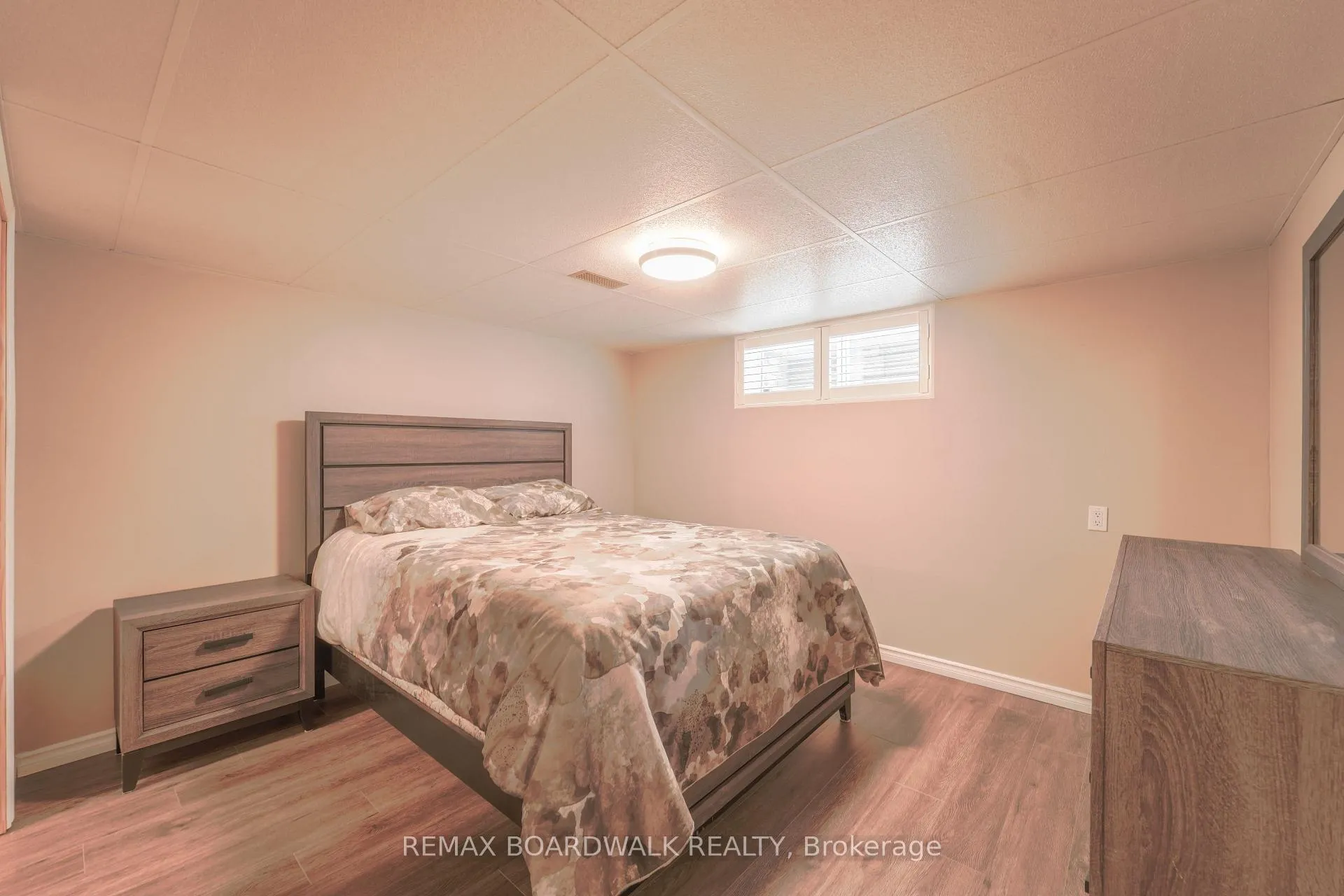 Photo 24 of 57 Nighthawk Crescent, Ottawa, Kanata - Bridlewood — HOMEH