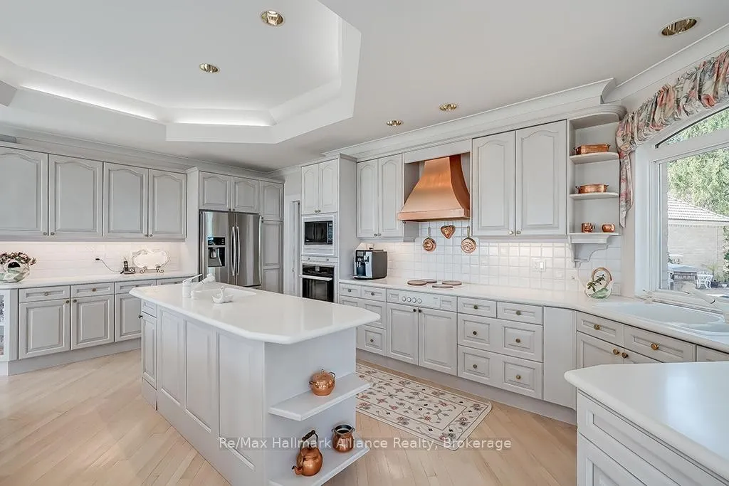 Photo 14 of 49 Cox Drive, Oakville, Morrison — HOMEH