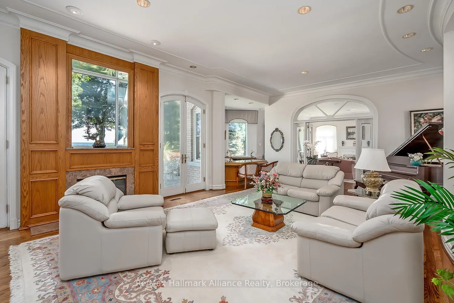 Photo 17 of 49 Cox Drive, Oakville, Morrison — HOMEH
