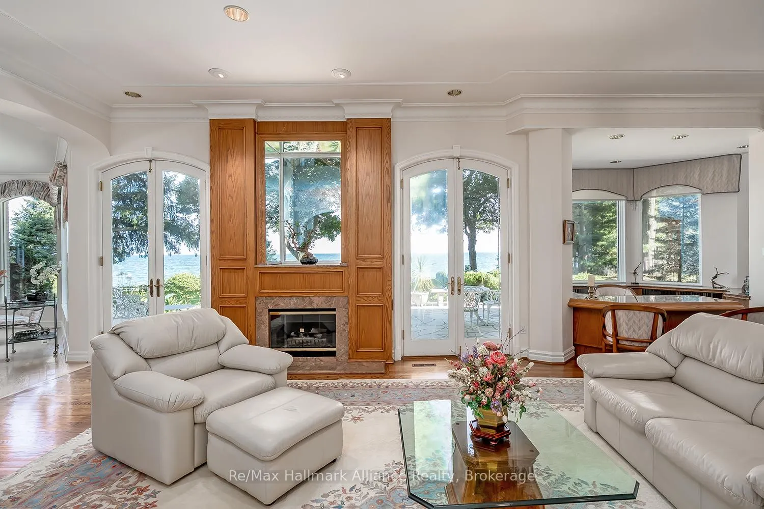Photo 18 of 49 Cox Drive, Oakville, Morrison — HOMEH