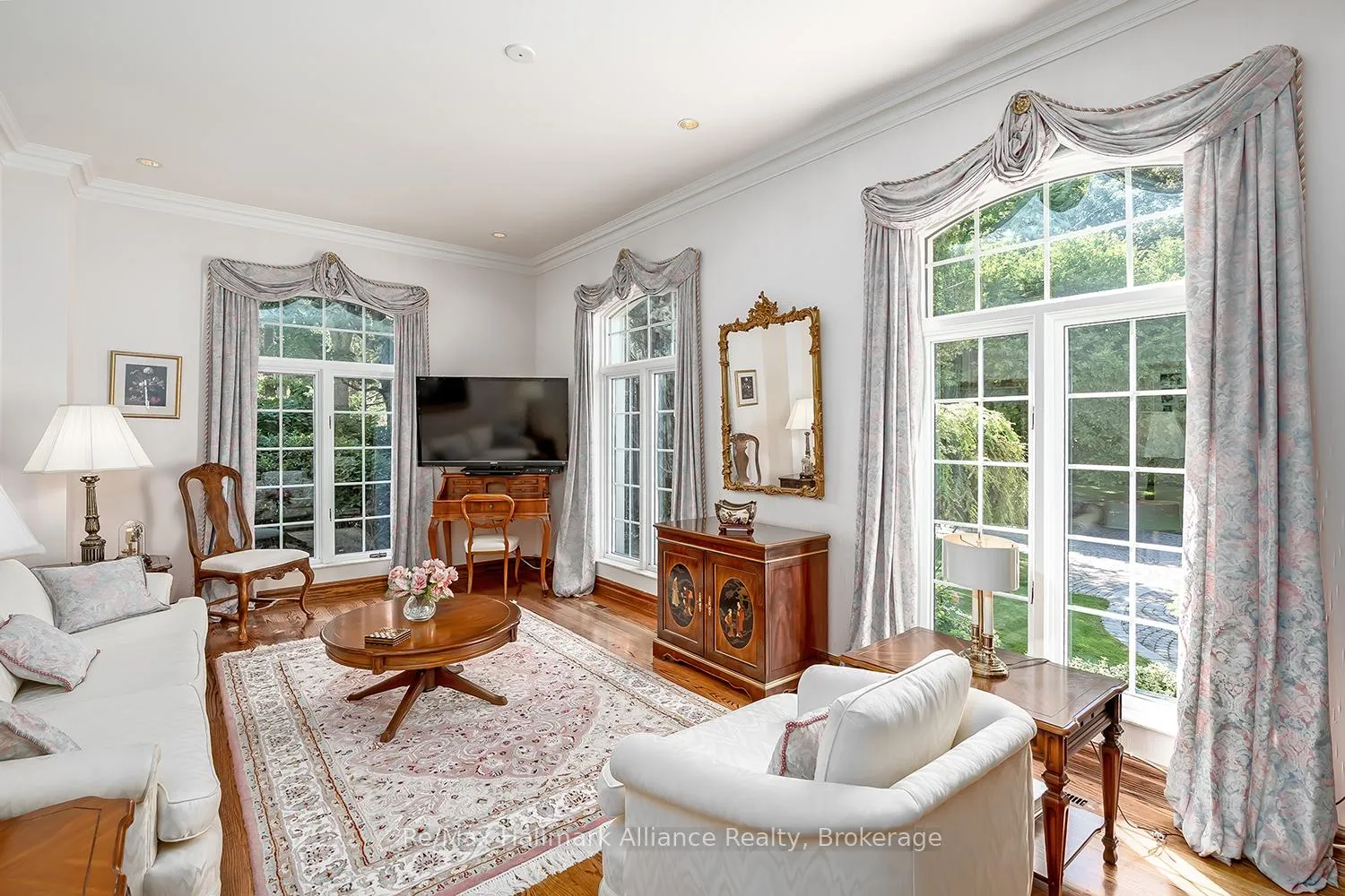 Photo 24 of 49 Cox Drive, Oakville, Morrison — HOMEH