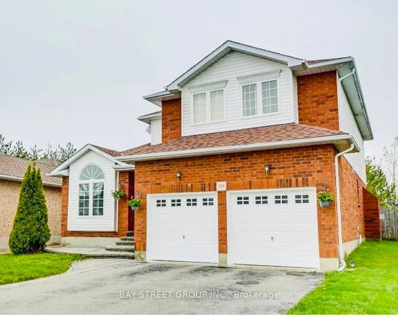 Photo 1 of 315 Niagara Drive, Oshawa, Samac — HOMEH