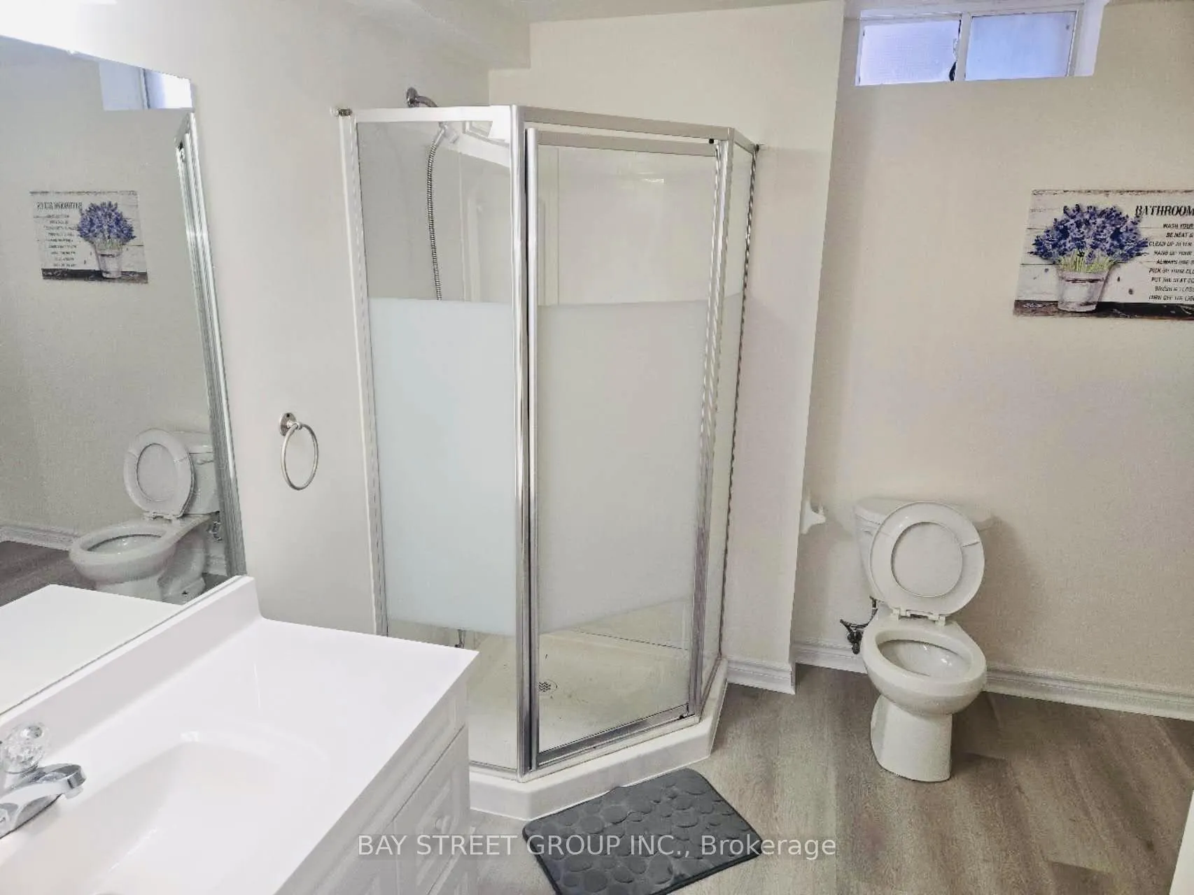 Photo 6 of 315 Niagara Drive, Oshawa, Samac — HOMEH