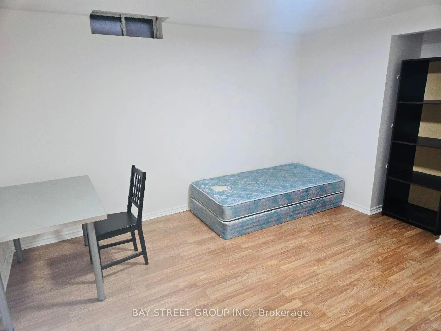 Photo 13 of 315 Niagara Drive, Oshawa, Samac — HOMEH