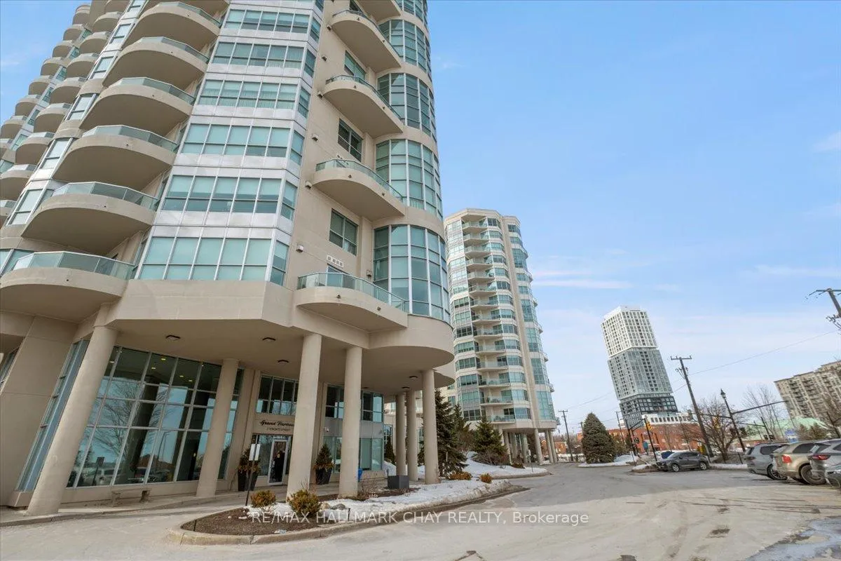 Photo 5 of Unit 903, 2 Toronto Street, Barrie, City Centre — HOMEH