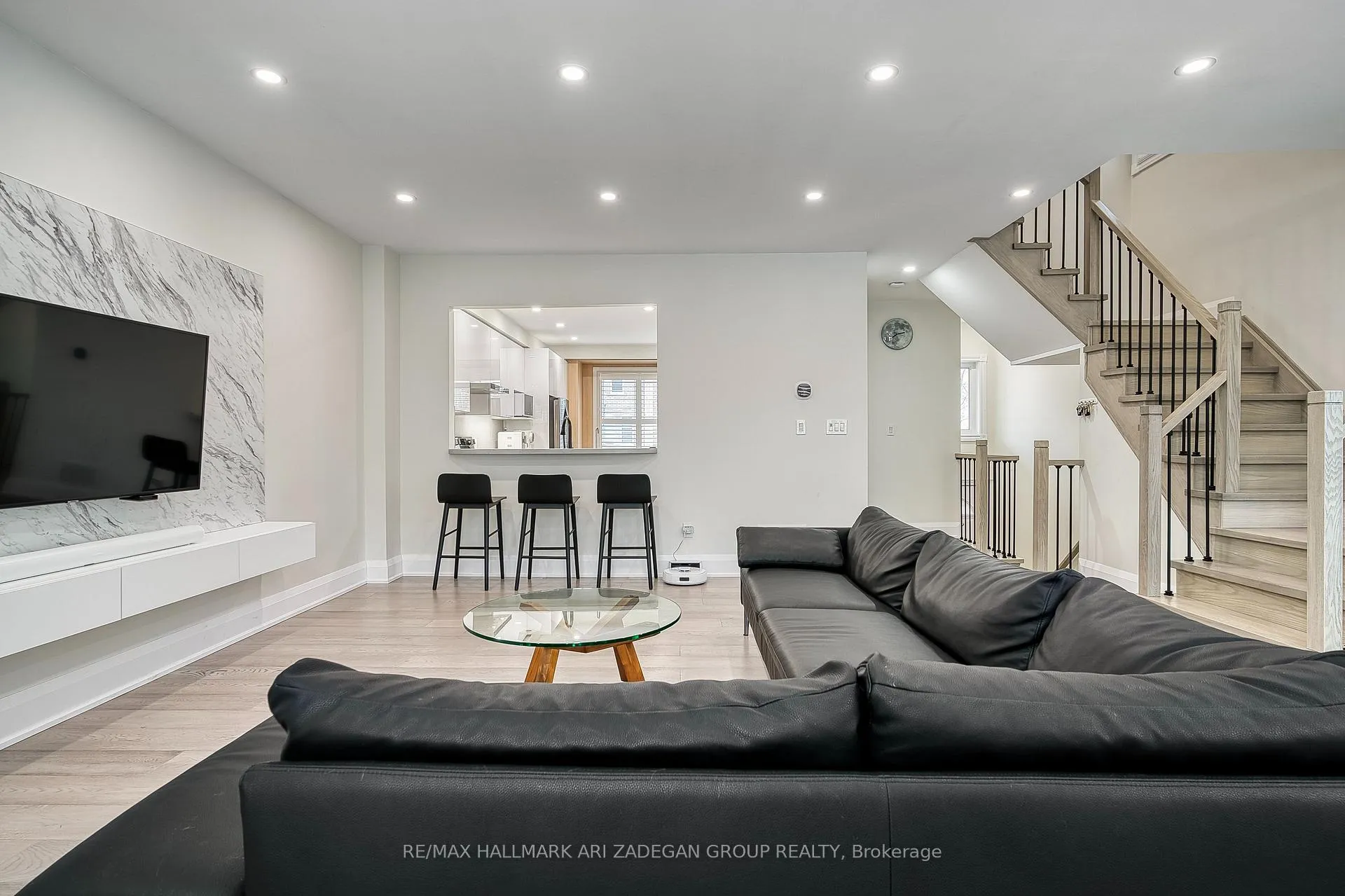Photo 6 of 38 Orchid Road, Markham, Commerce Valley — HOMEH