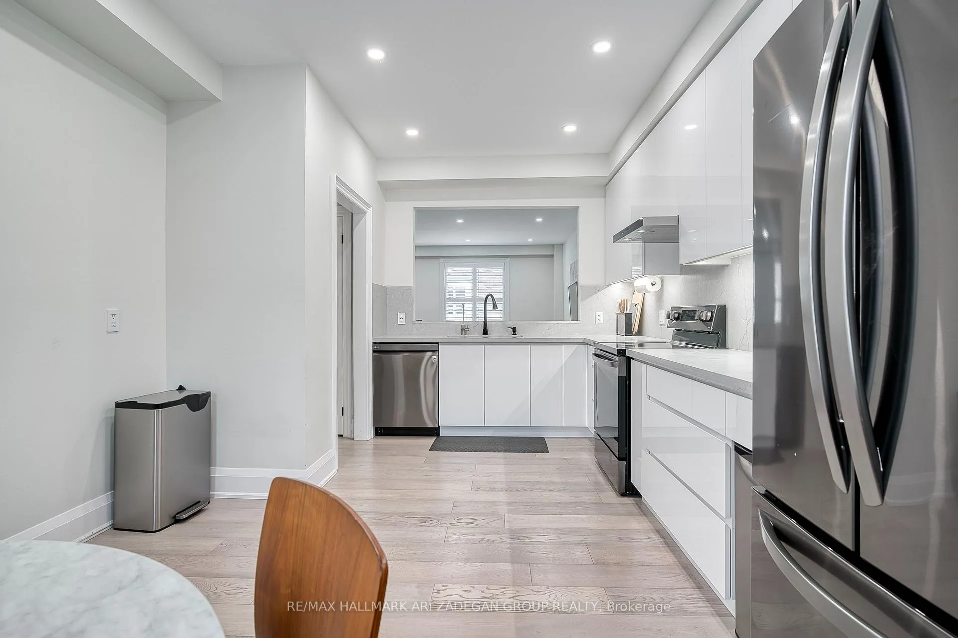 Photo 8 of 38 Orchid Road, Markham, Commerce Valley — HOMEH