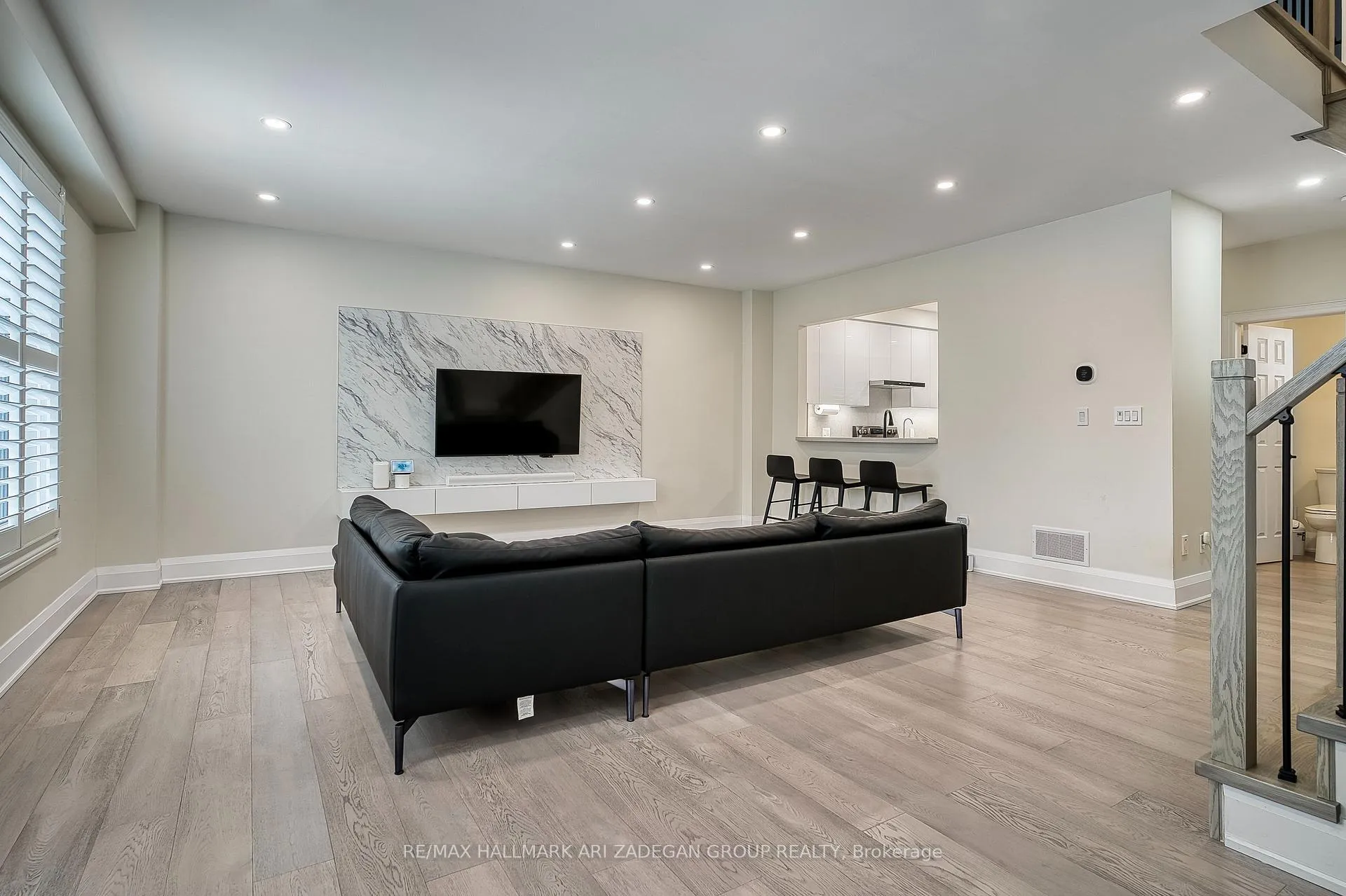 Photo 13 of 38 Orchid Road, Markham, Commerce Valley — HOMEH