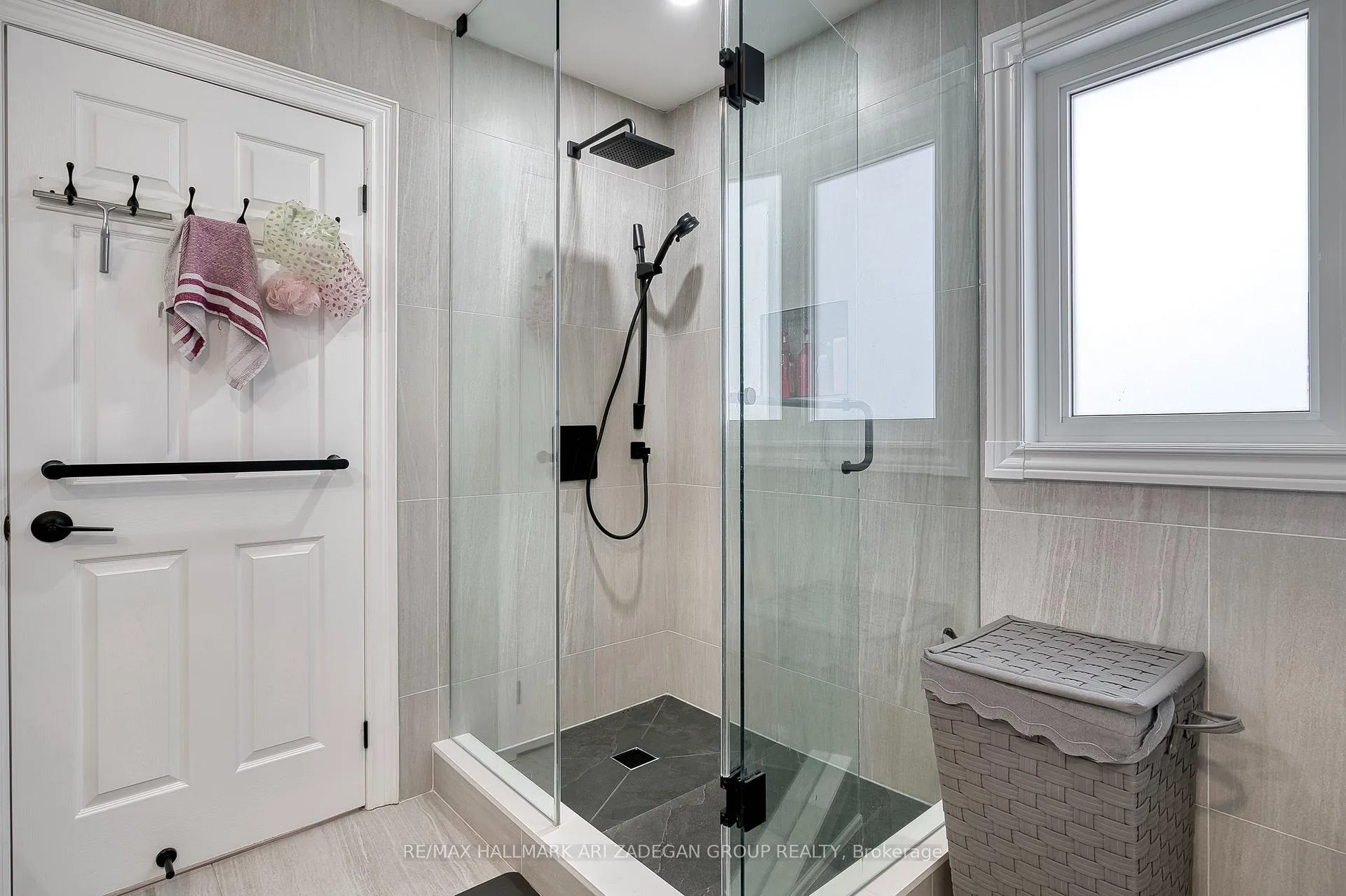 Photo 17 of 38 Orchid Road, Markham, Commerce Valley — HOMEH