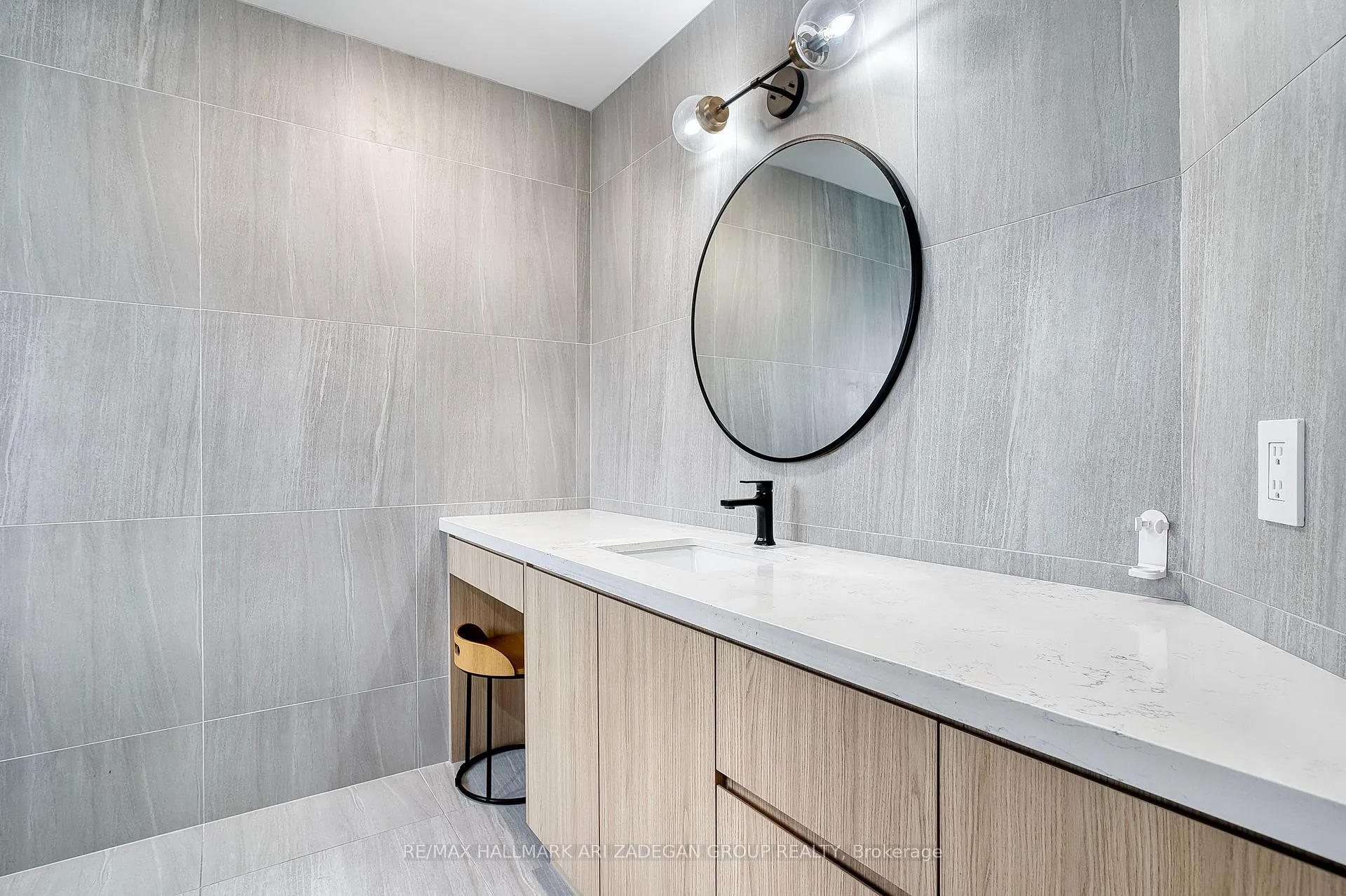 Photo 27 of 38 Orchid Road, Markham, Commerce Valley — HOMEH