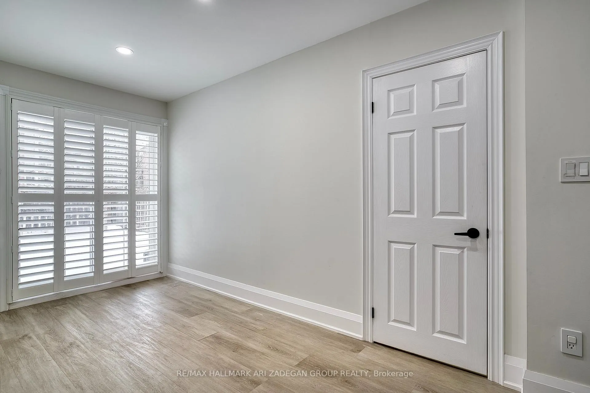 Photo 30 of 38 Orchid Road, Markham, Commerce Valley — HOMEH