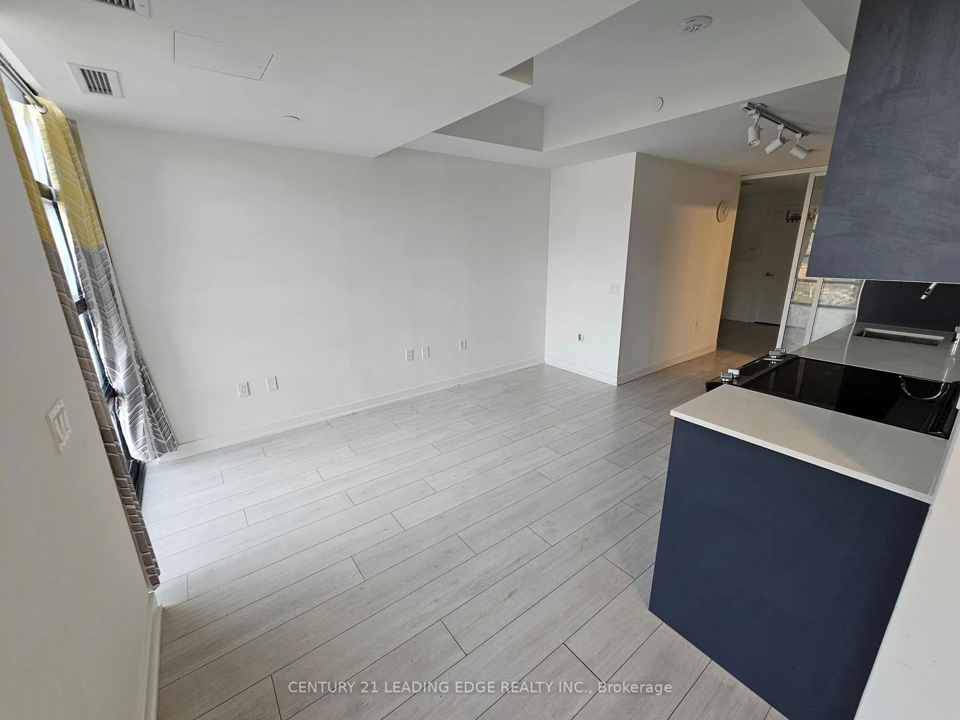 Front of Unit 143, 1614 Charles Street