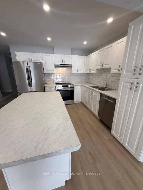 Photo 8 of 13 McConnell Crescent, Bracebridge, Macaulay — HOMEH