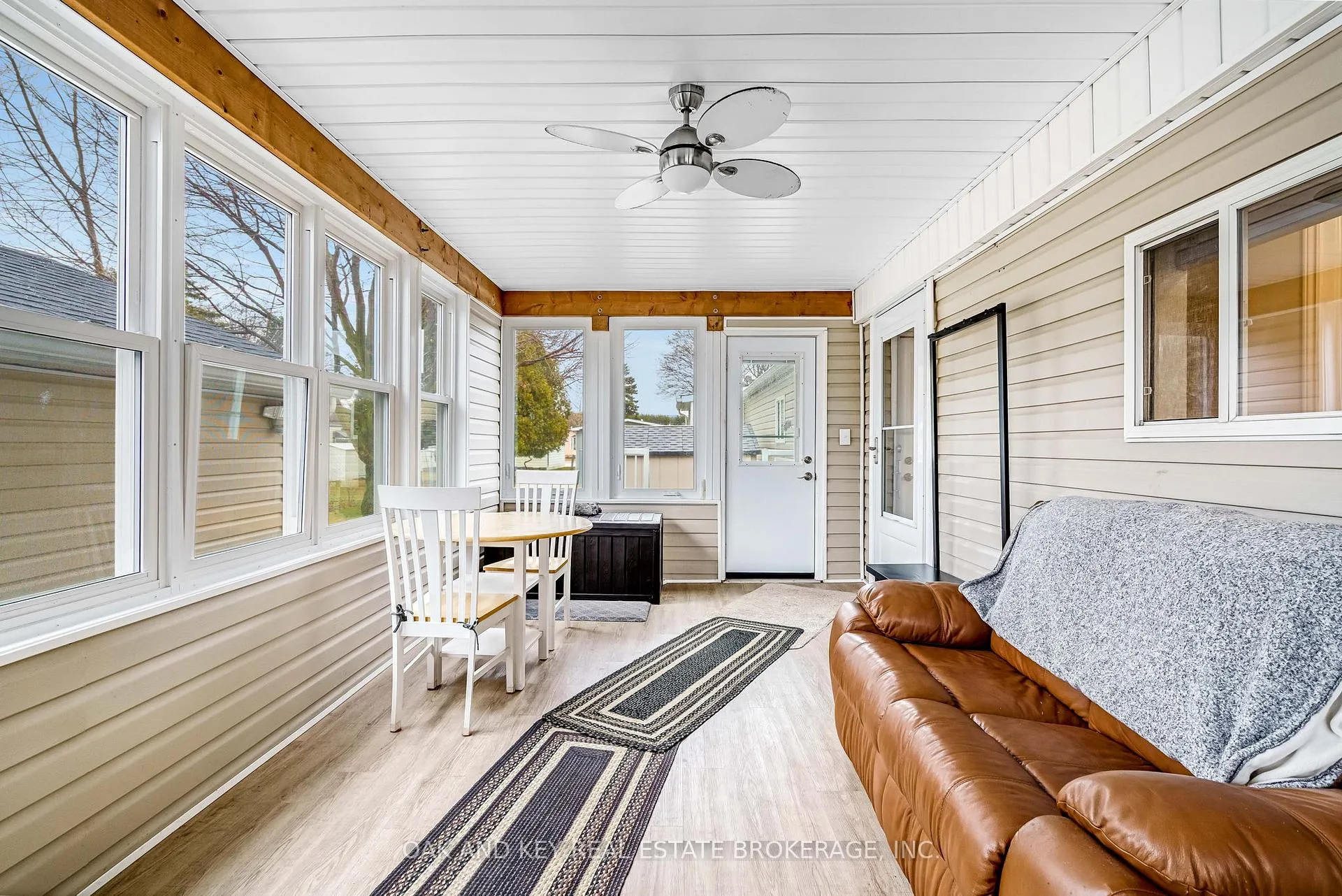 Photo 6 of 18 George Street, Strathroy-Caradoc, SE — HOMEH