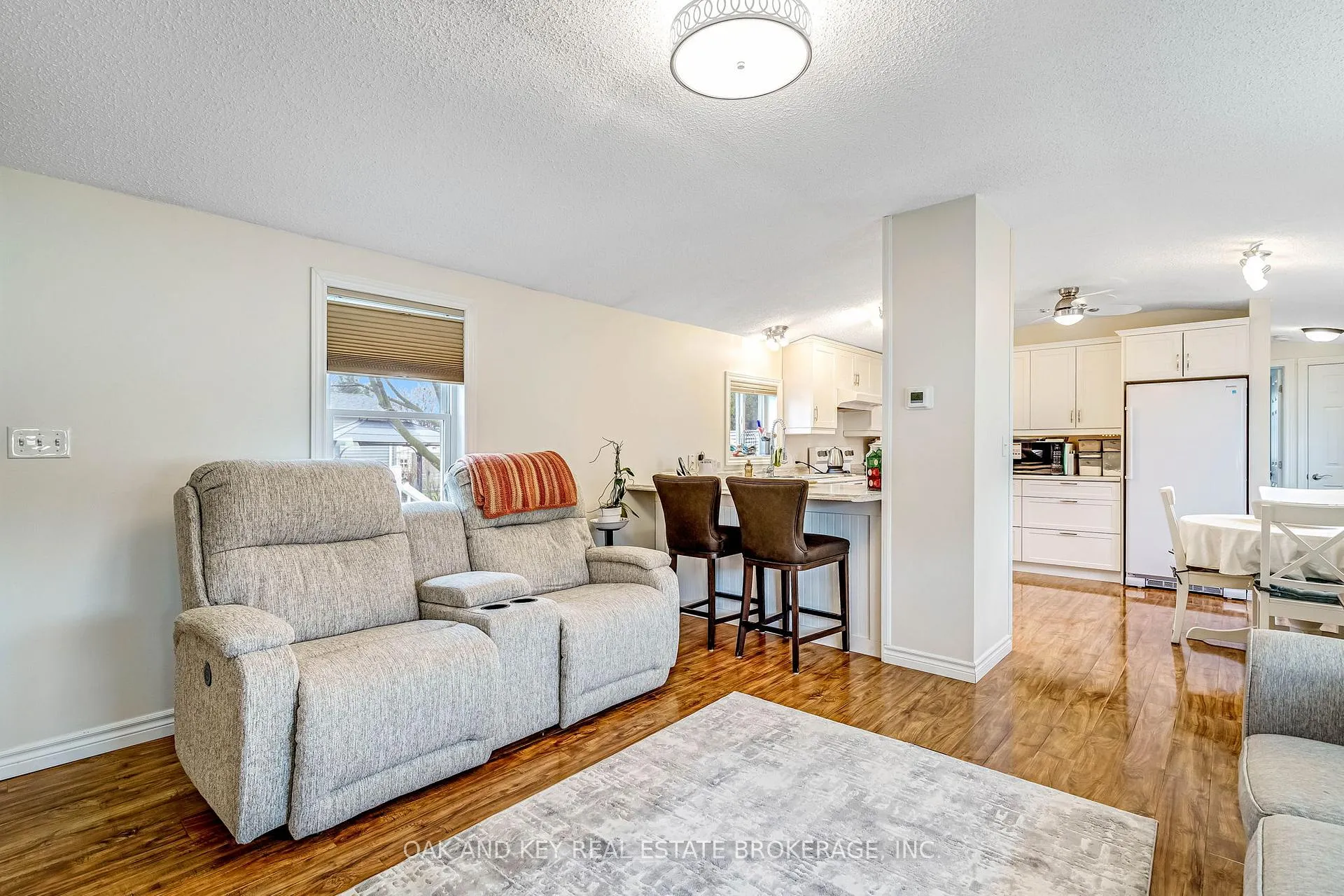 Photo 10 of 18 George Street, Strathroy-Caradoc, SE — HOMEH