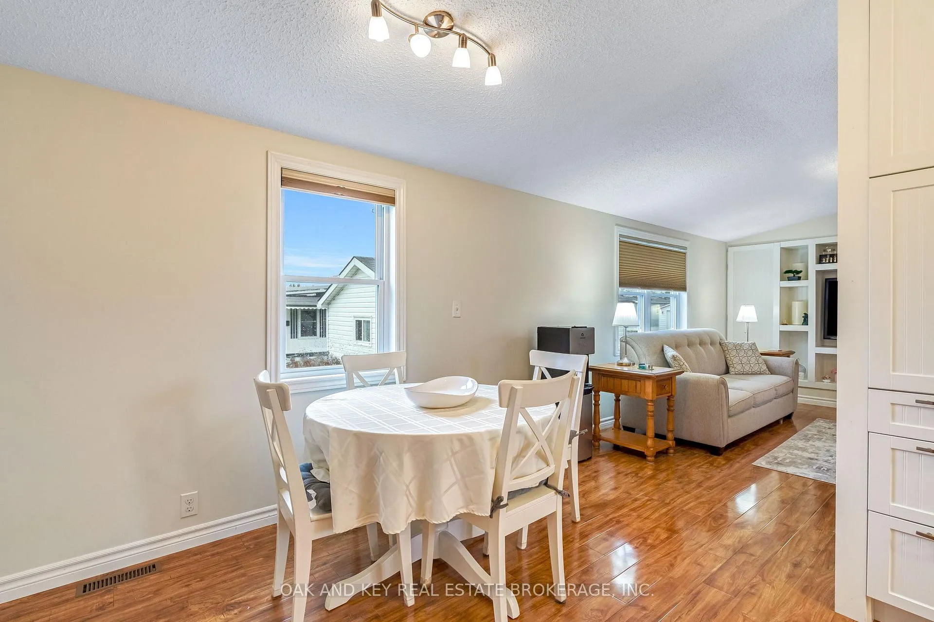 Photo 17 of 18 George Street, Strathroy-Caradoc, SE — HOMEH