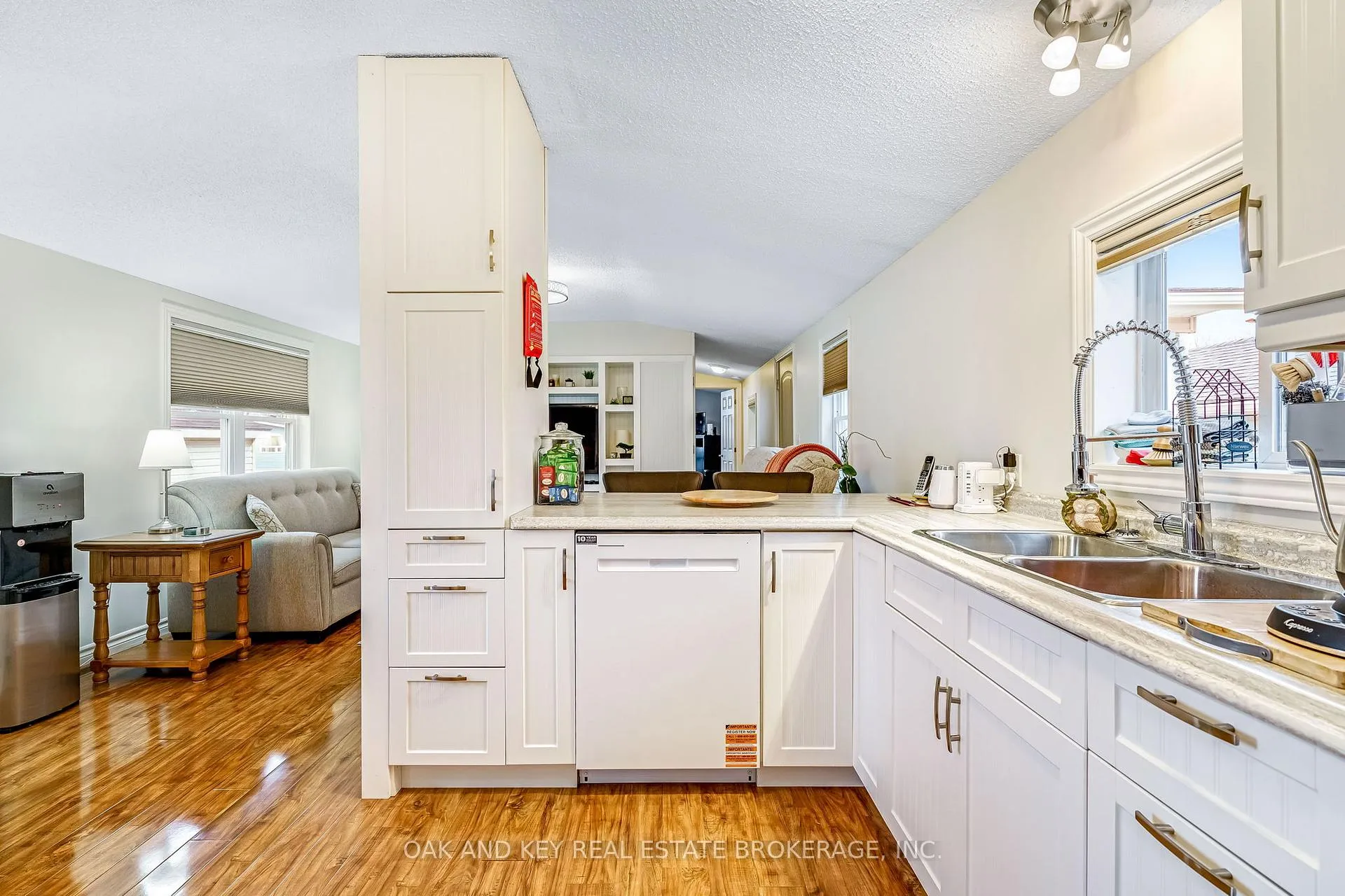 Photo 21 of 18 George Street, Strathroy-Caradoc, SE — HOMEH