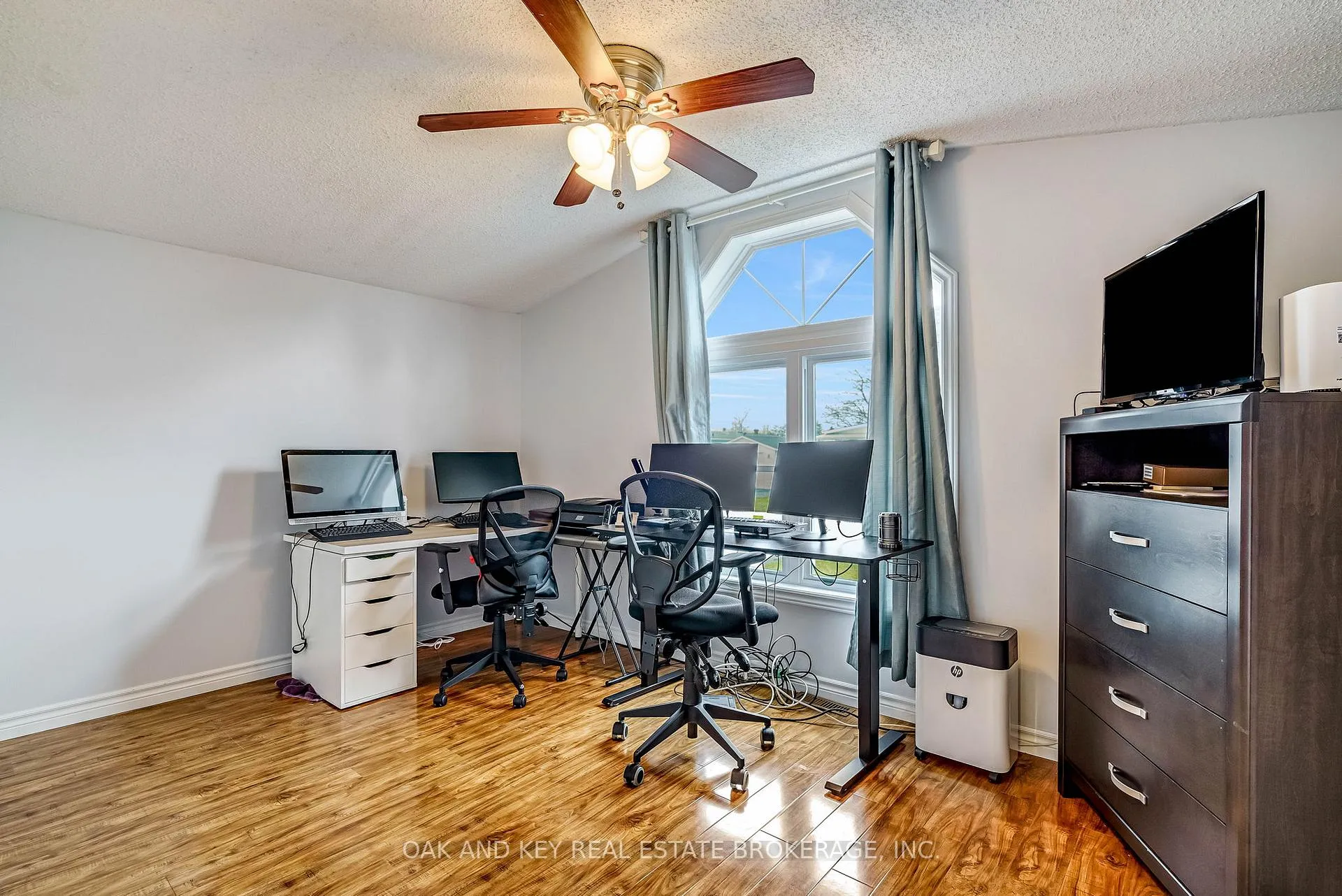 Photo 31 of 18 George Street, Strathroy-Caradoc, SE — HOMEH