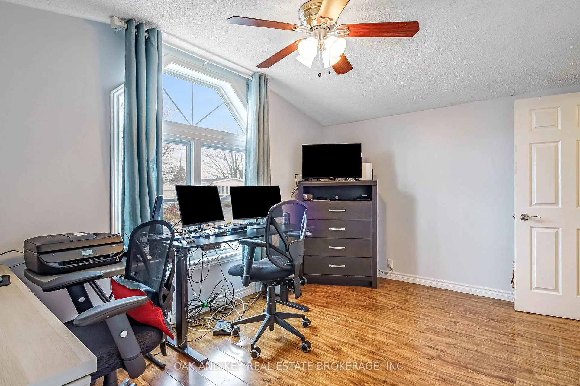 Photo 32 of 18 George Street, Strathroy-Caradoc, SE — HOMEH