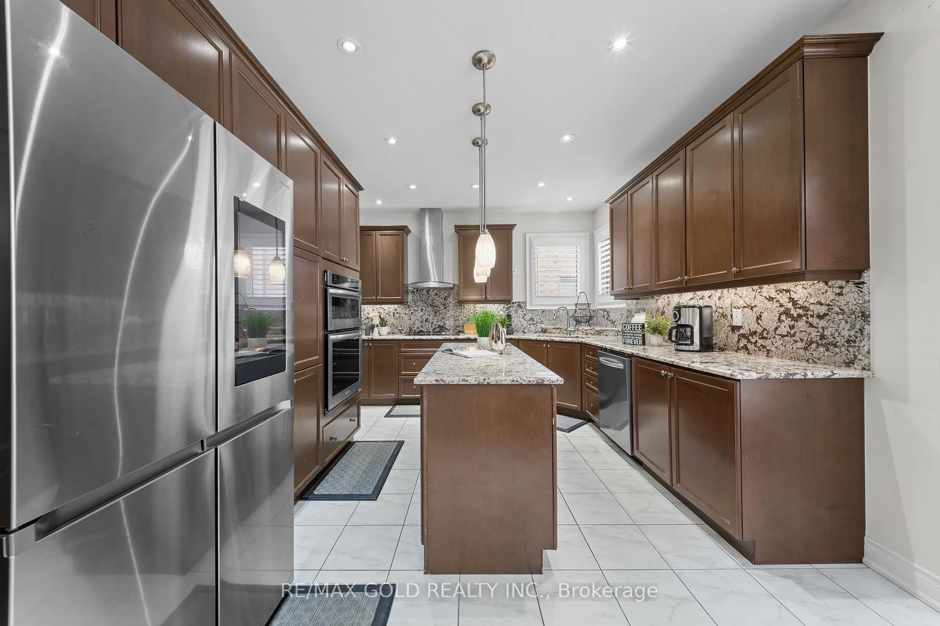 Photo 20 of 19 Portside Crescent, Brampton, Sandringham-Wellington — HOMEH