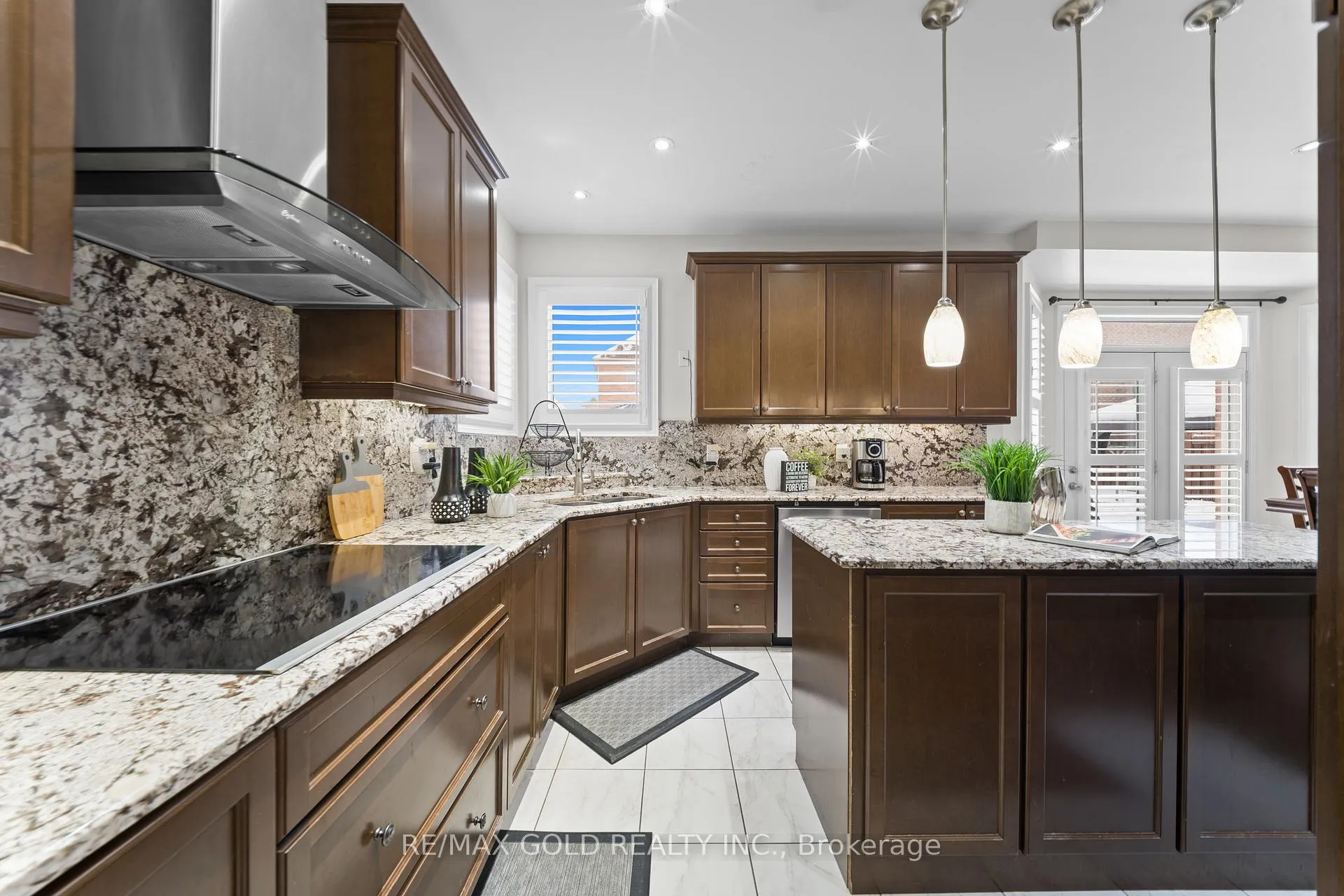 Photo 21 of 19 Portside Crescent, Brampton, Sandringham-Wellington — HOMEH