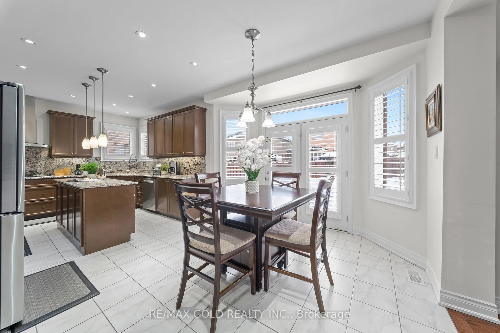 Photo 23 of 19 Portside Crescent, Brampton, Sandringham-Wellington — HOMEH