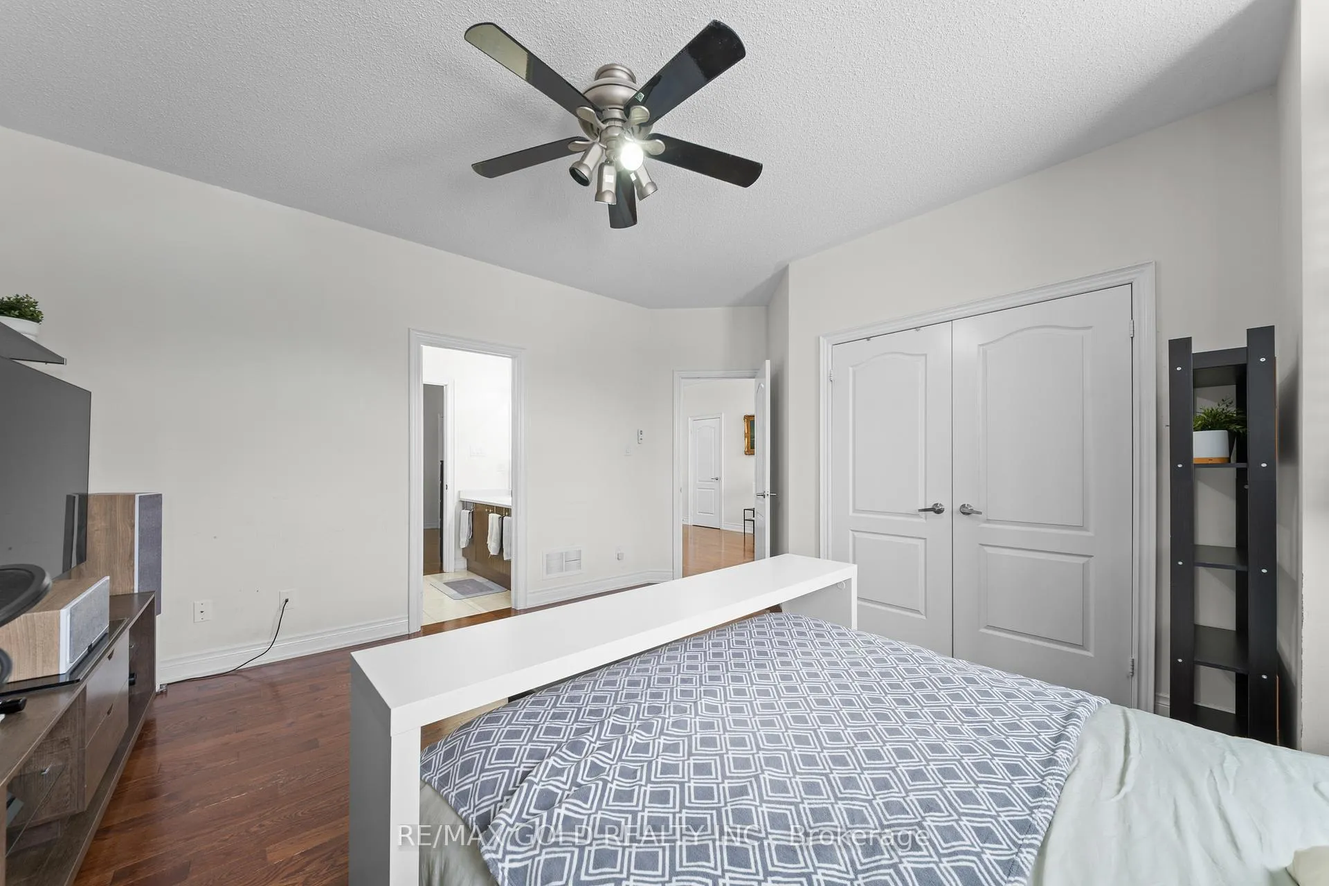 Photo 43 of 19 Portside Crescent, Brampton, Sandringham-Wellington — HOMEH