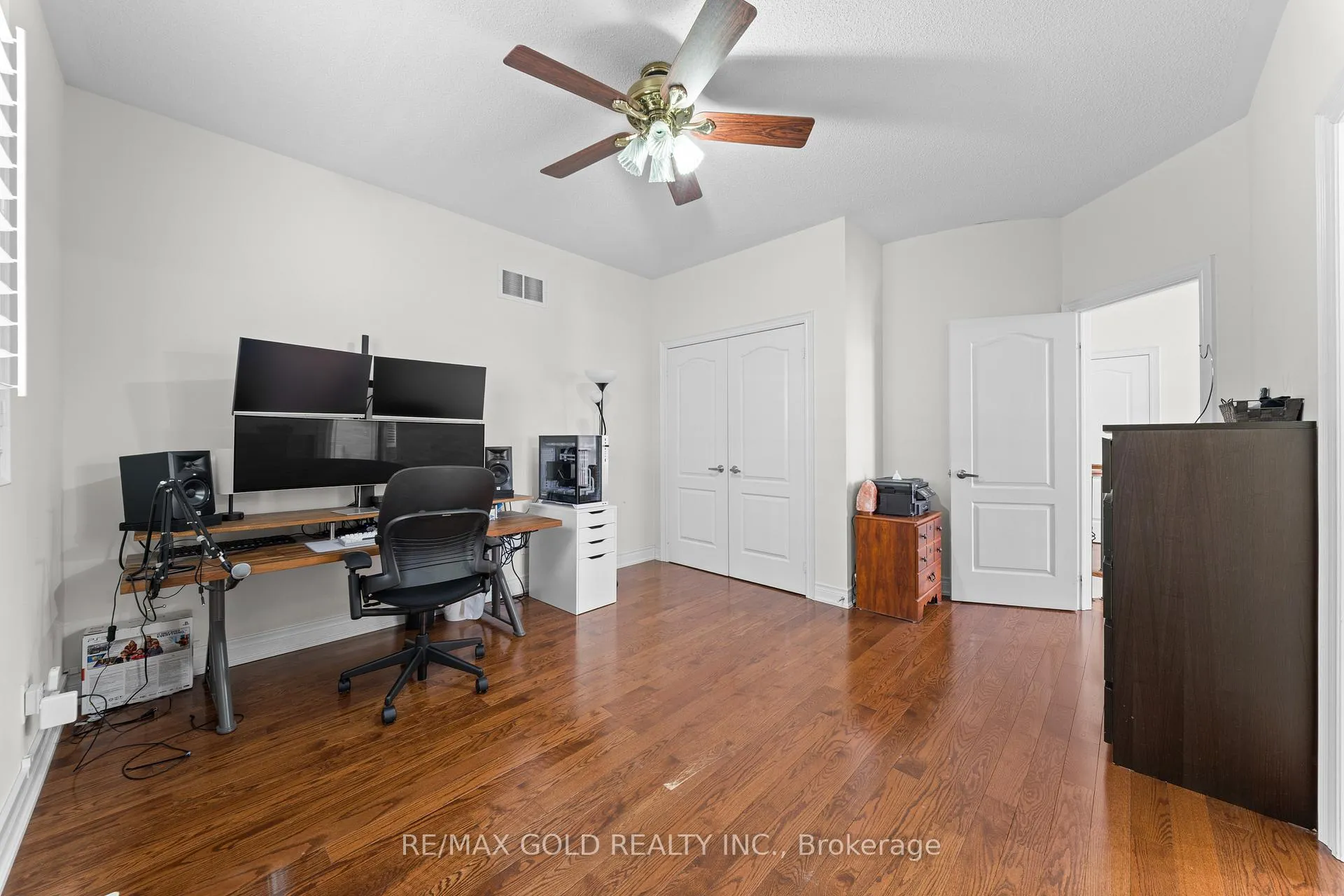 Photo 48 of 19 Portside Crescent, Brampton, Sandringham-Wellington — HOMEH