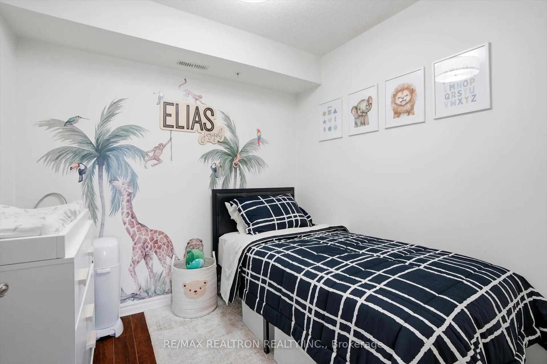 Photo 4 of Unit 408, 1390 Main Street E, Milton, Dempsey — HOMEH