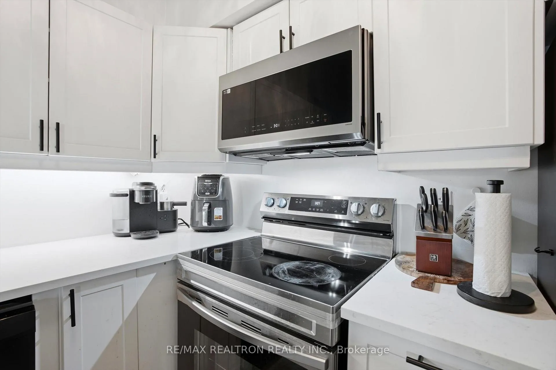 Photo 7 of Unit 408, 1390 Main Street E, Milton, Dempsey — HOMEH