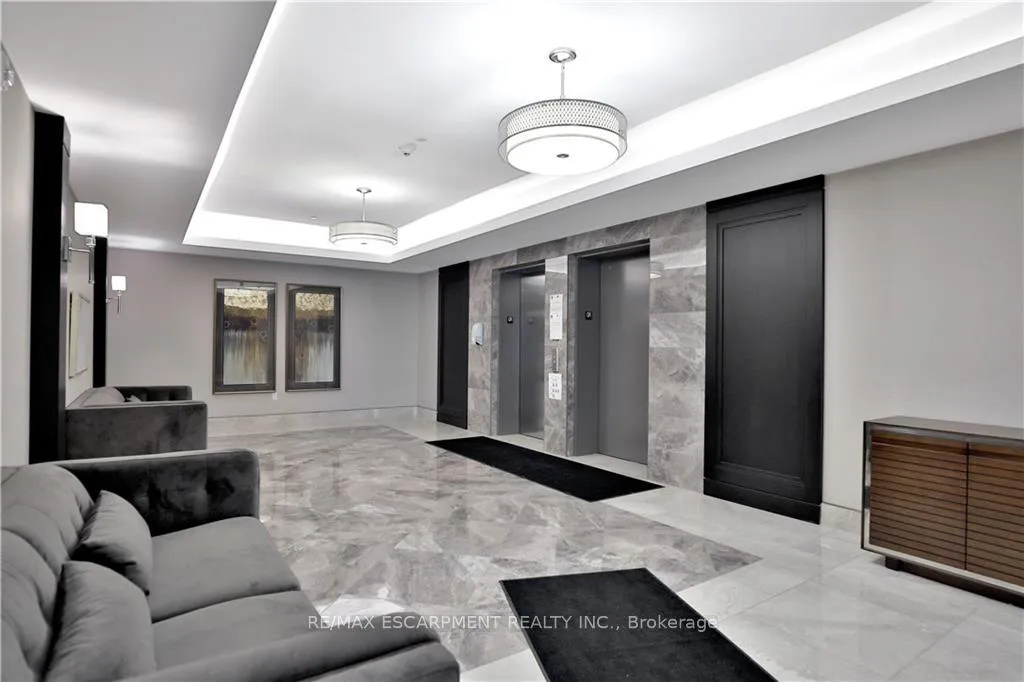 Photo 3 of Unit 107, 101 Shoreview Place, Hamilton, Lakeshore — HOMEH