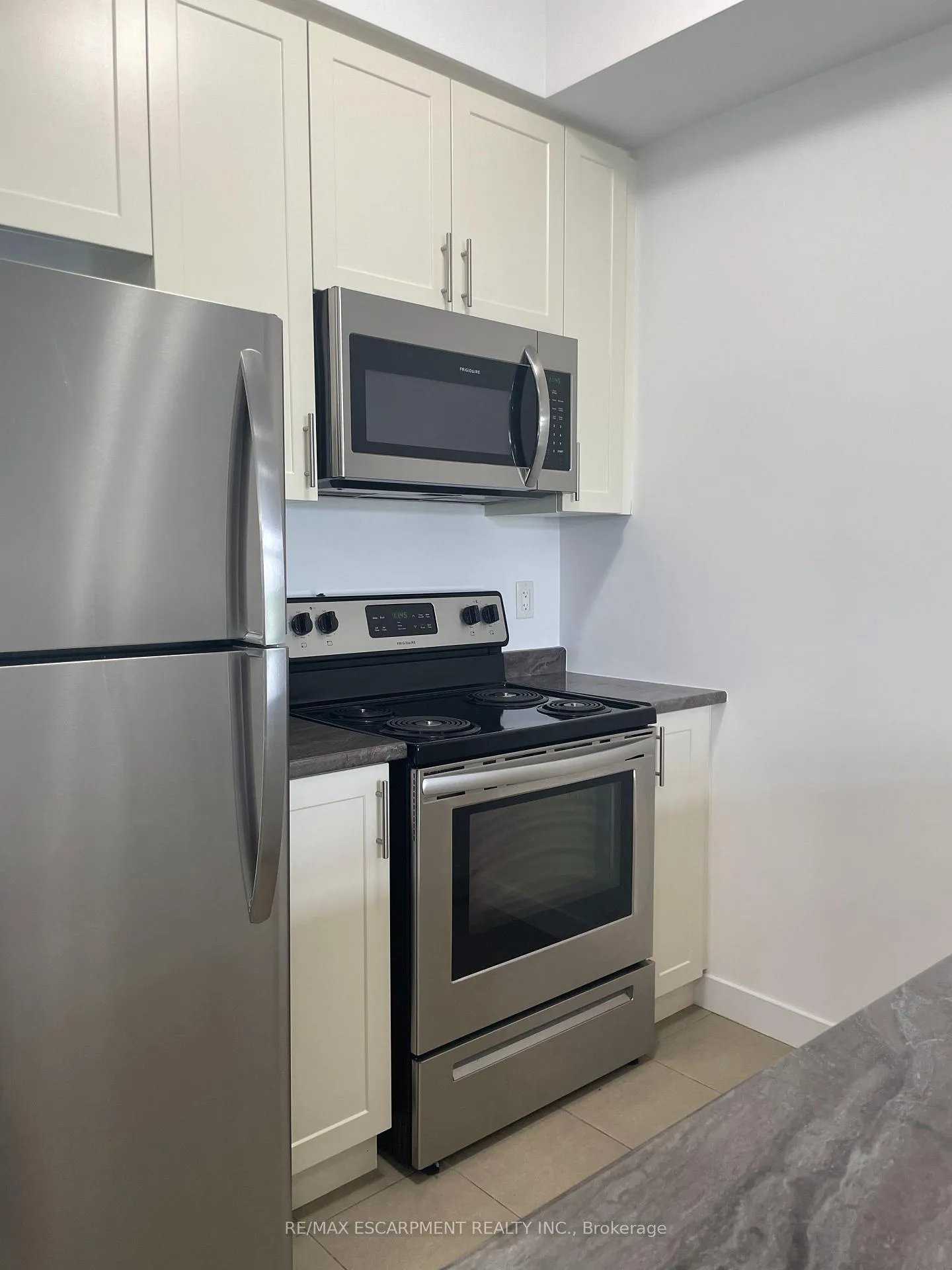 Photo 15 of Unit 107, 101 Shoreview Place, Hamilton, Lakeshore — HOMEH