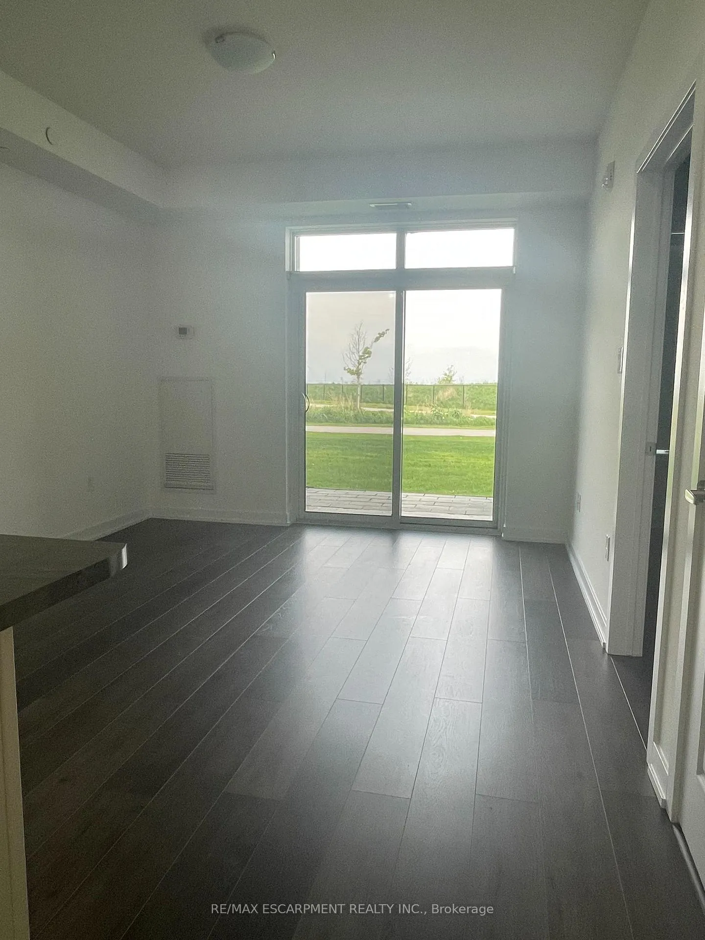 Photo 28 of Unit 107, 101 Shoreview Place, Hamilton, Lakeshore — HOMEH