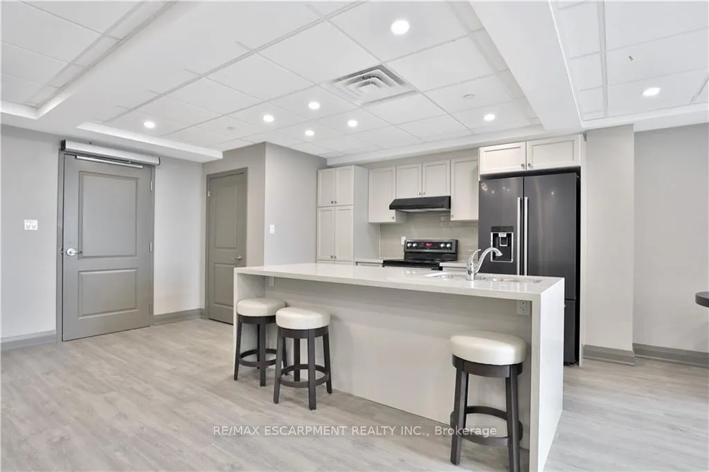 Photo 30 of Unit 107, 101 Shoreview Place, Hamilton, Lakeshore — HOMEH