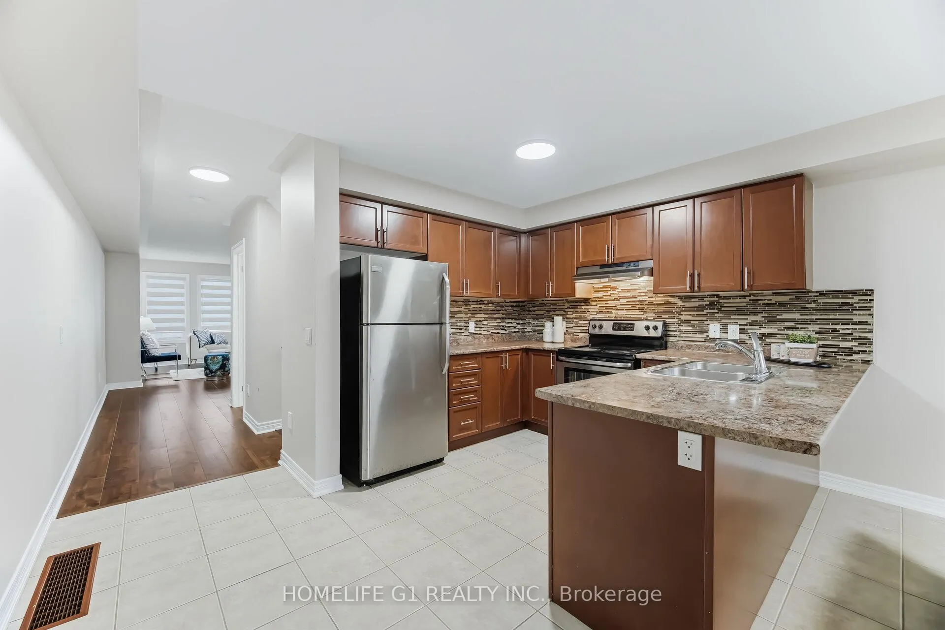 Photo 13 of 223 Inspire Boulevard, Brampton, Sandringham-Wellington North — HOMEH