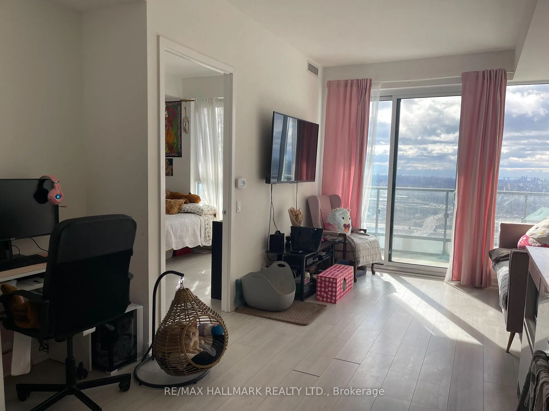 Photo 13 of Unit 6006, 5 Buttermill Avenue, Vaughan, Vaughan Corporate Centre — HOMEH