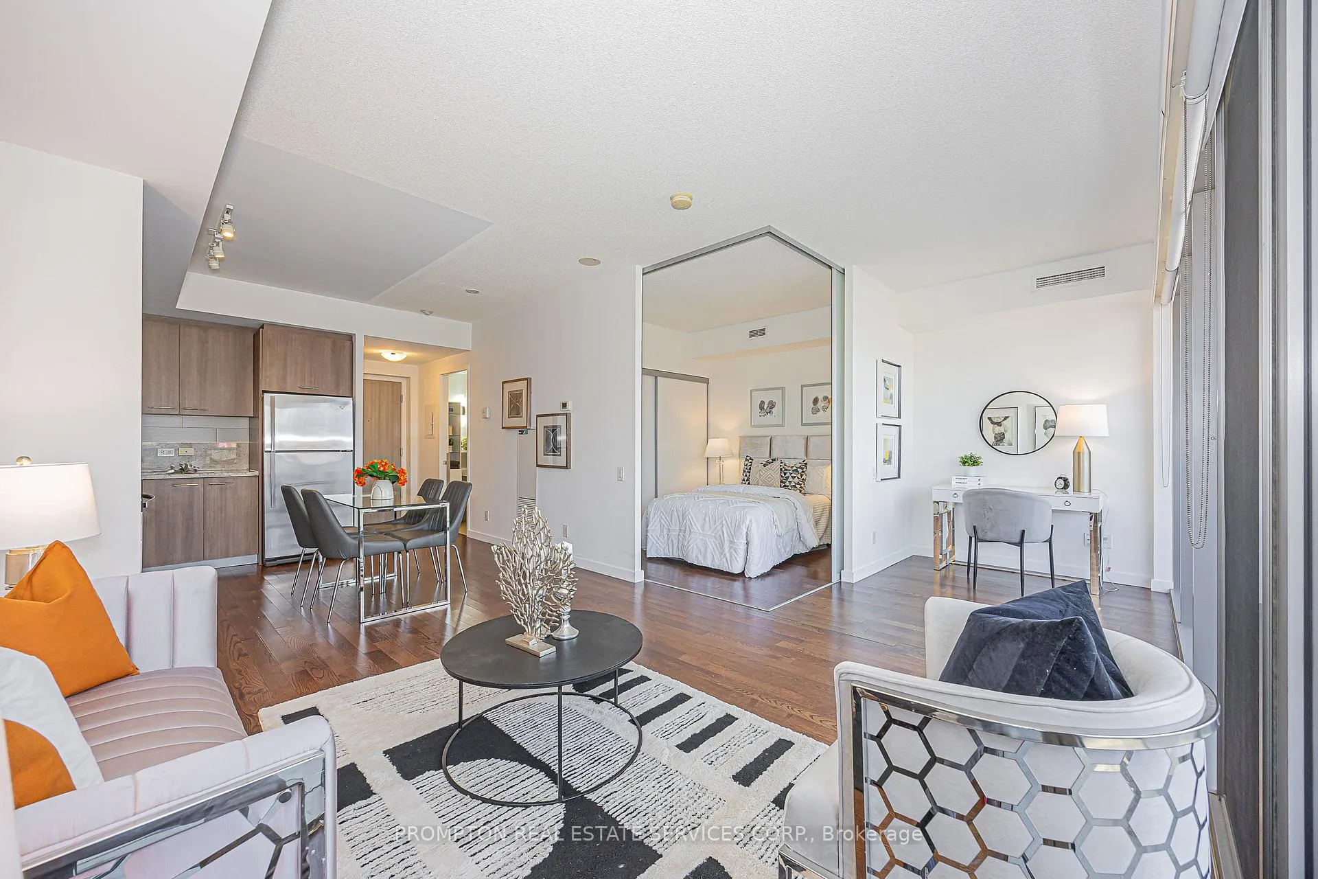 Photo 9 of Unit 601, 70 Distillary Lane, Toronto, Waterfront Communities — HOMEH