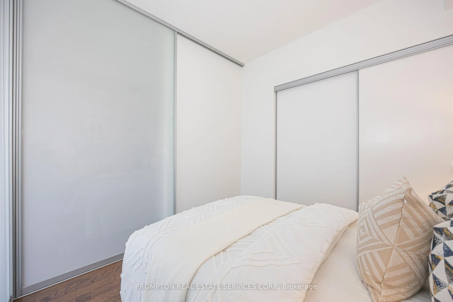 Photo 15 of Unit 601, 70 Distillary Lane, Toronto, Waterfront Communities — HOMEH