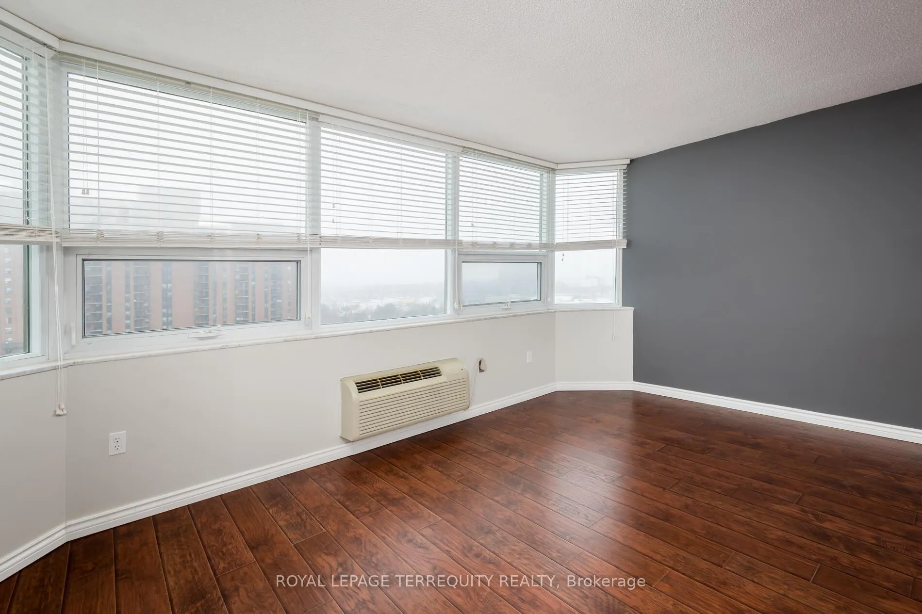 Photo 16 of Unit 1004, 121 Ling Road, Scarborough, West Hill — HOMEH