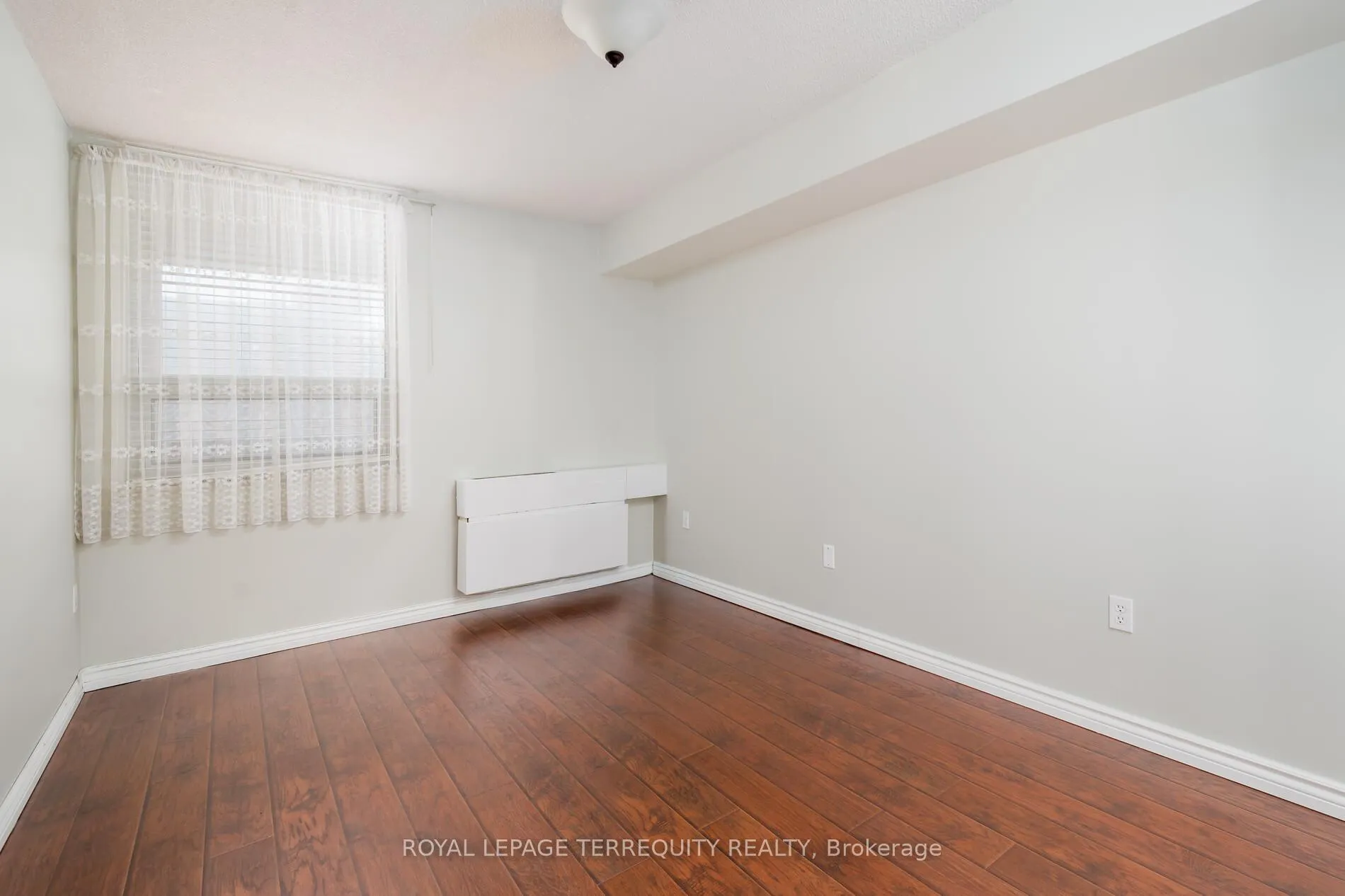 Photo 26 of Unit 1004, 121 Ling Road, Scarborough, West Hill — HOMEH