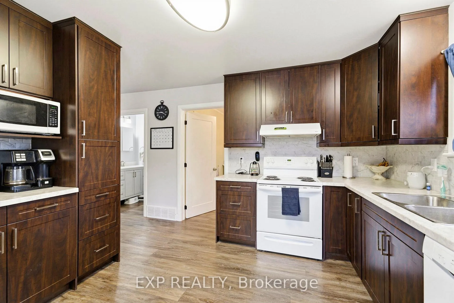 Photo 6 of 229 Fourth Street W, Cornwall — HOMEH