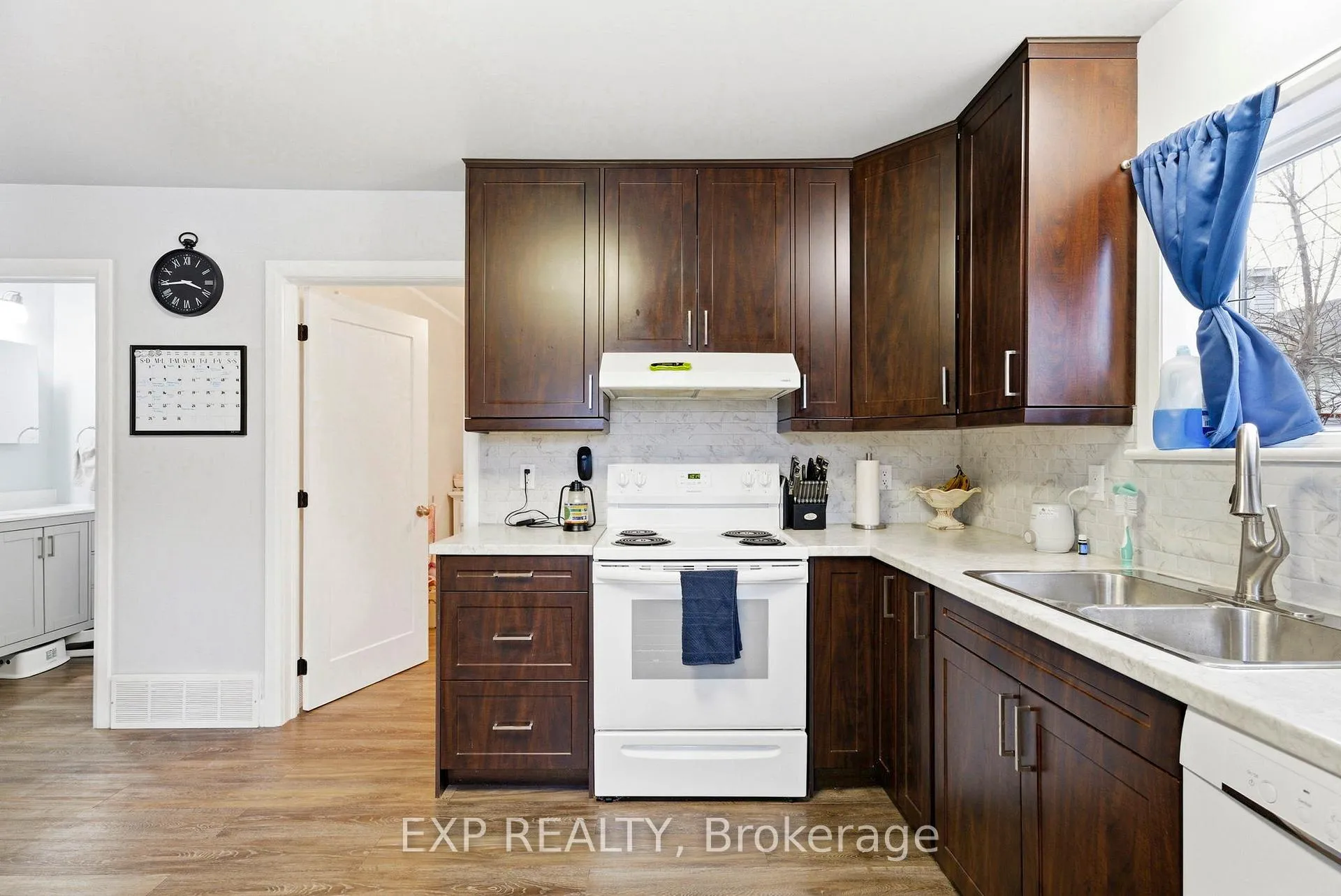 Photo 7 of 229 Fourth Street W, Cornwall — HOMEH