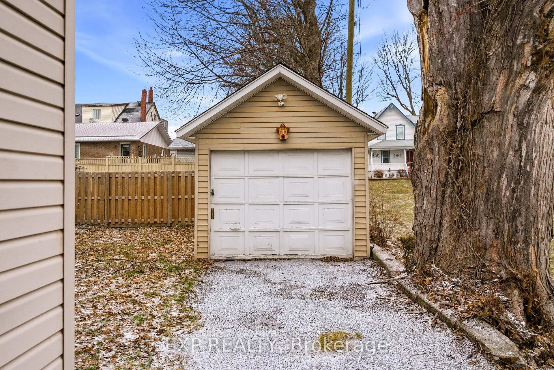Photo 22 of 229 Fourth Street W, Cornwall — HOMEH